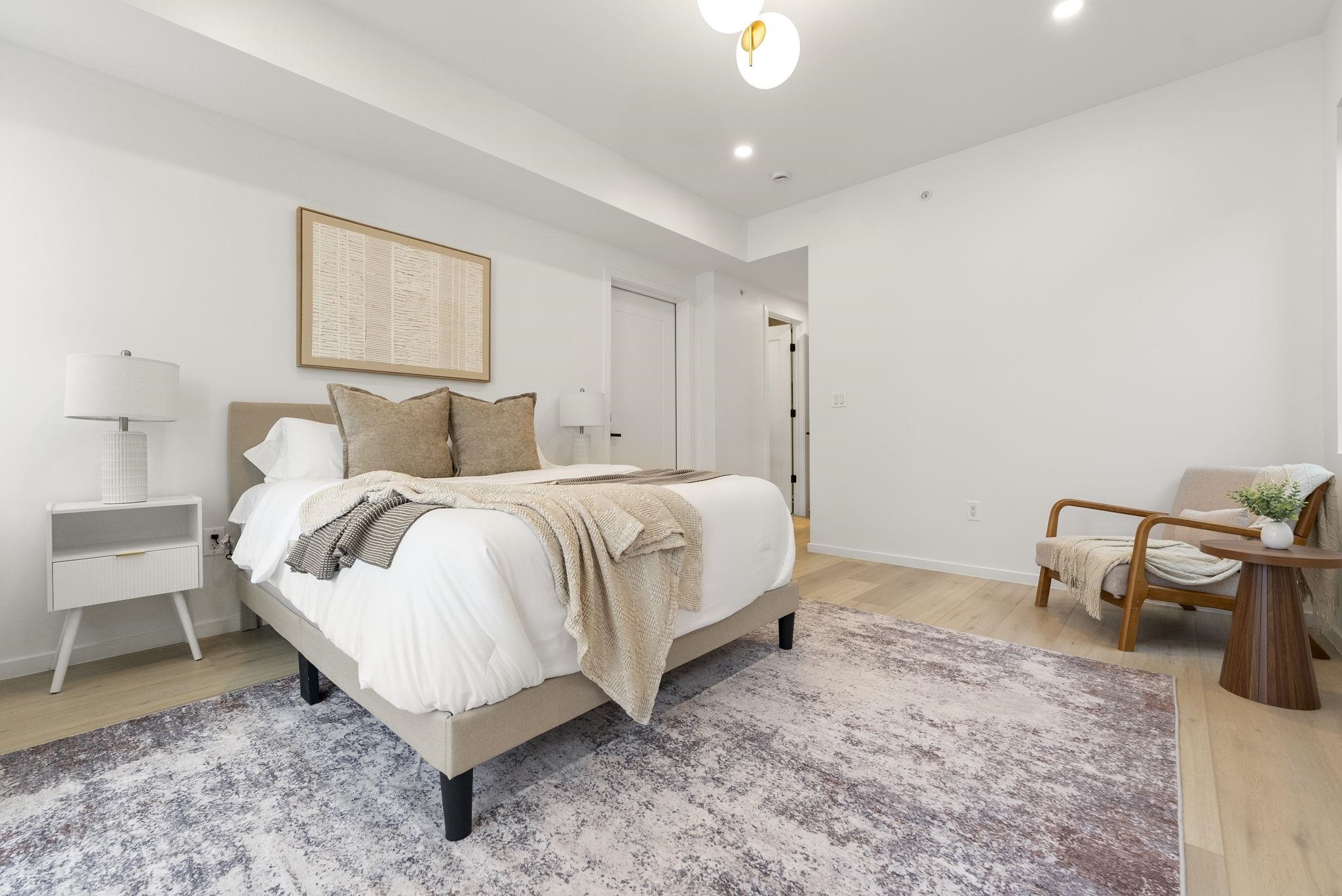 63 WEBSTER AVE Unit: 2