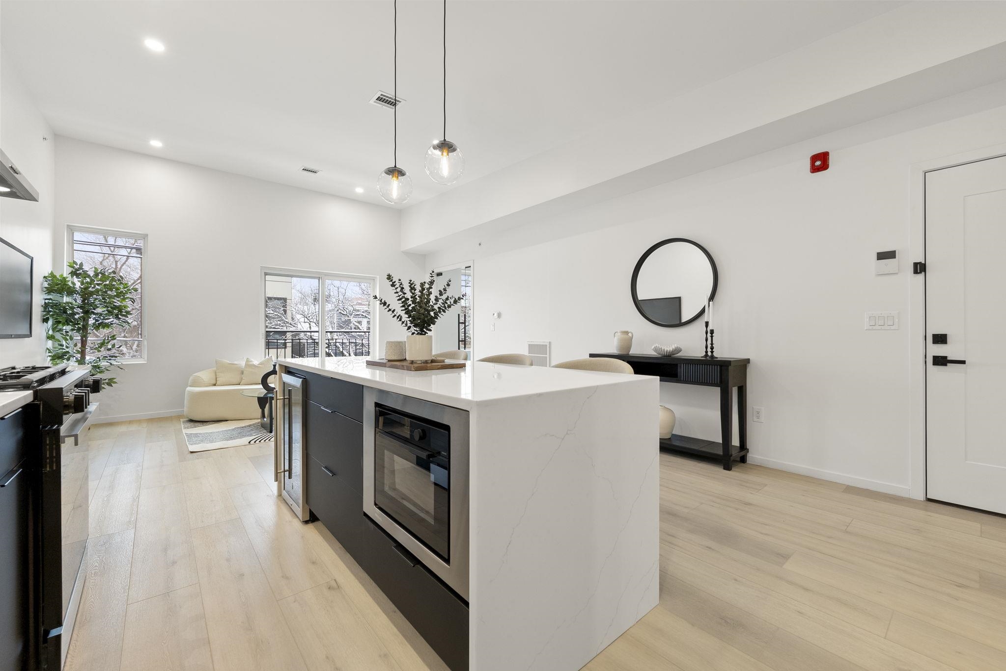 63 WEBSTER AVE Unit: 3