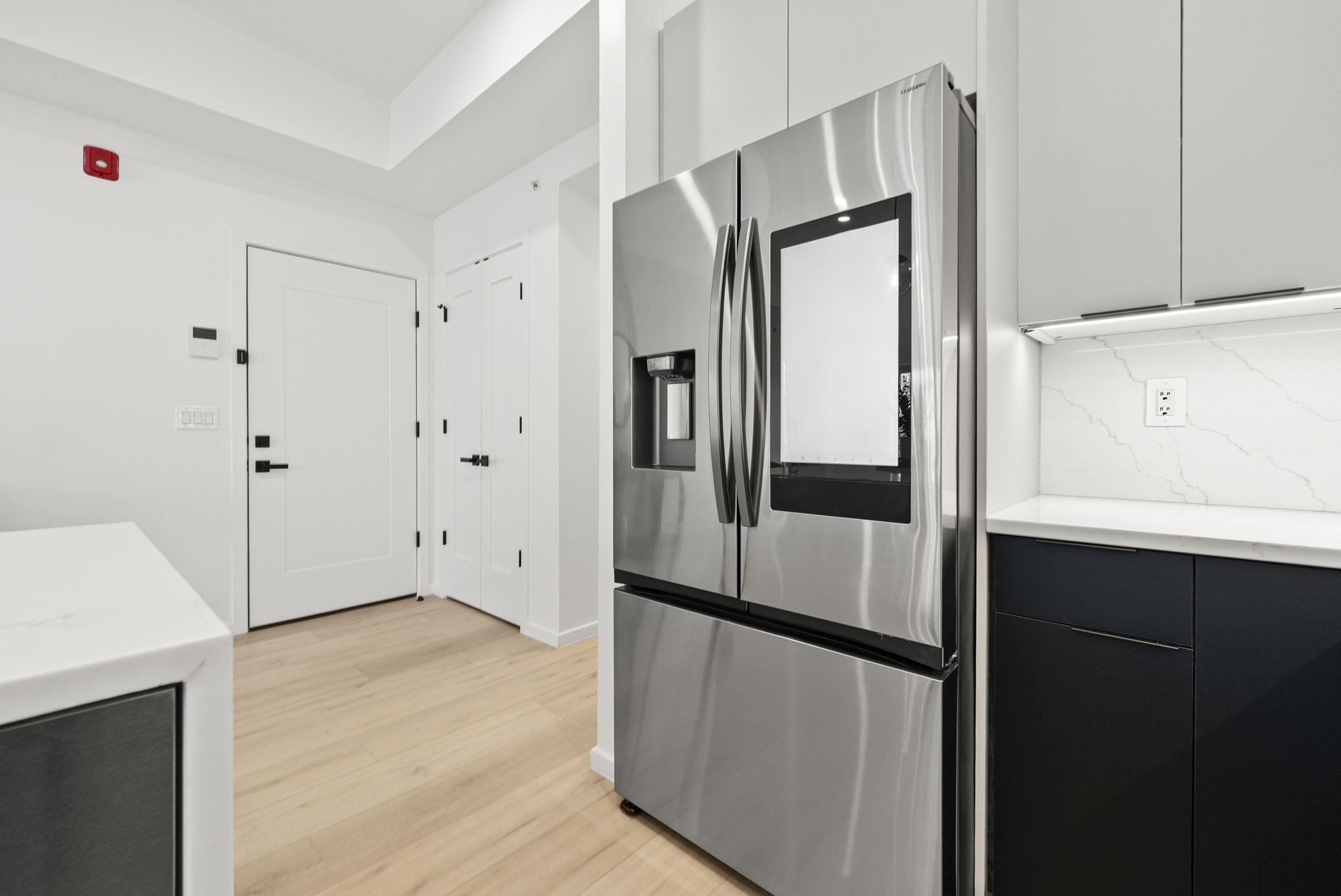 63 WEBSTER AVE Unit: 3