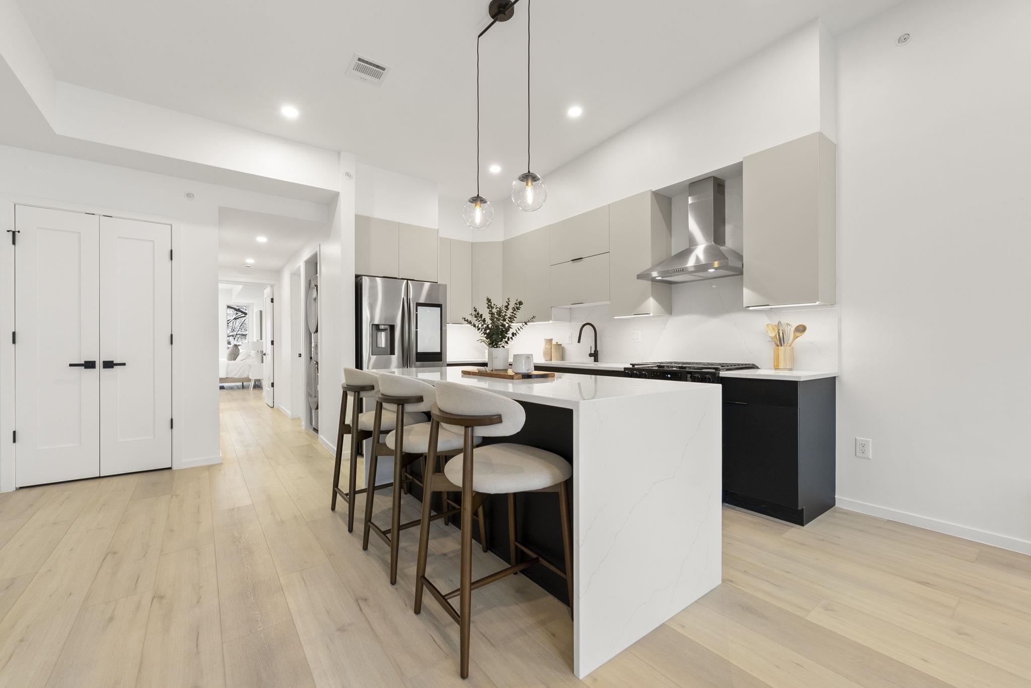 63 WEBSTER AVE Unit: 3