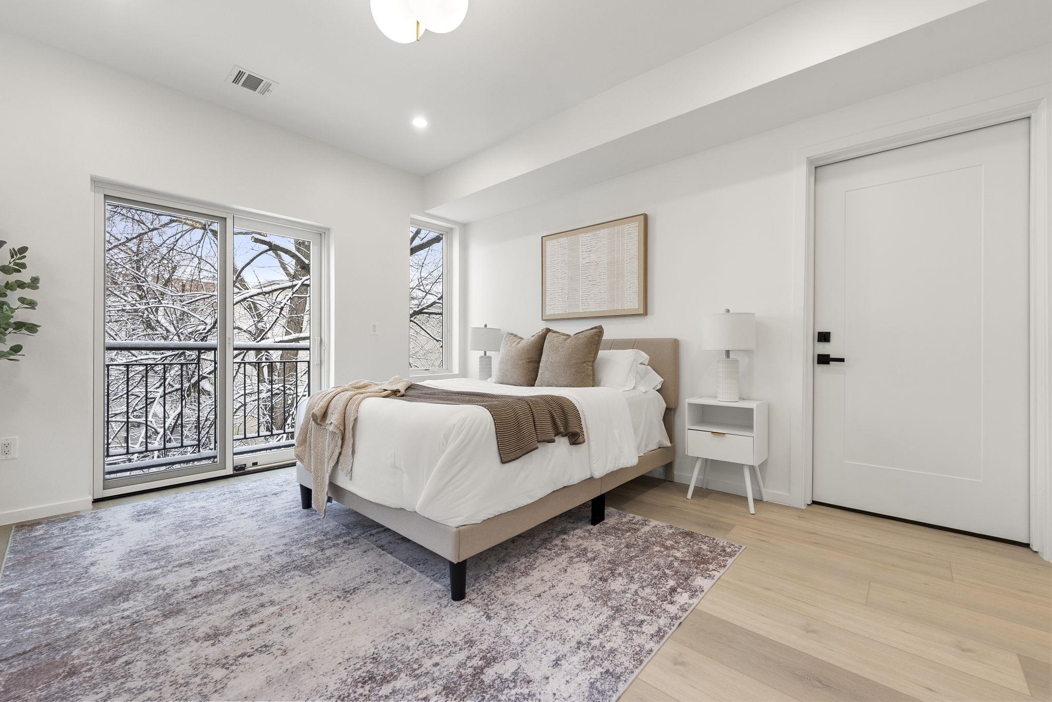 63 WEBSTER AVE Unit: 3