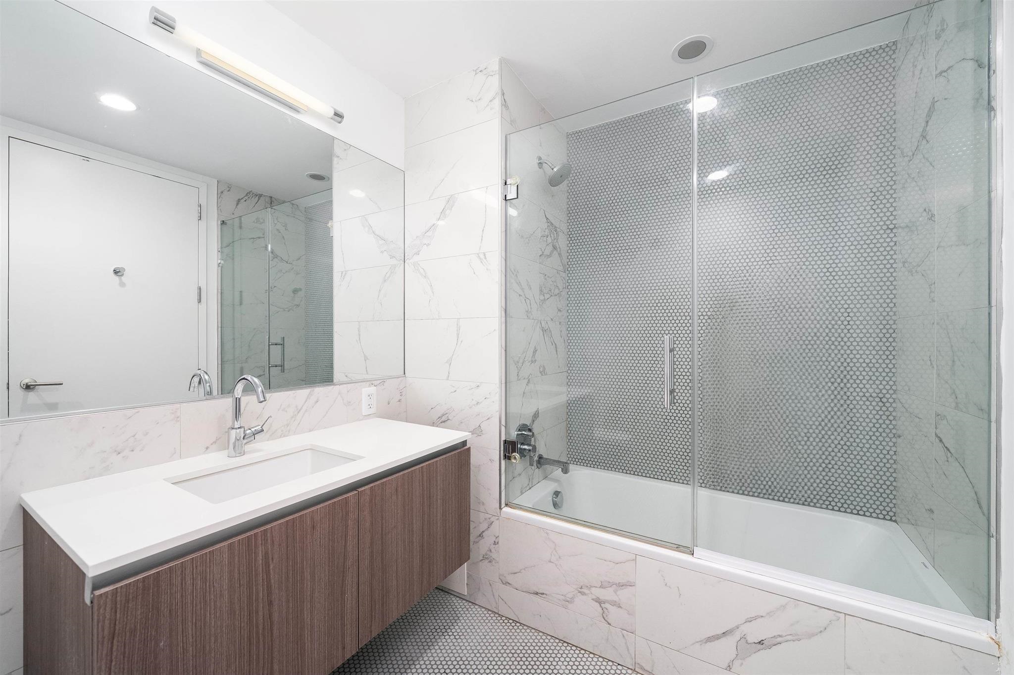 160 1ST ST Unit: 410