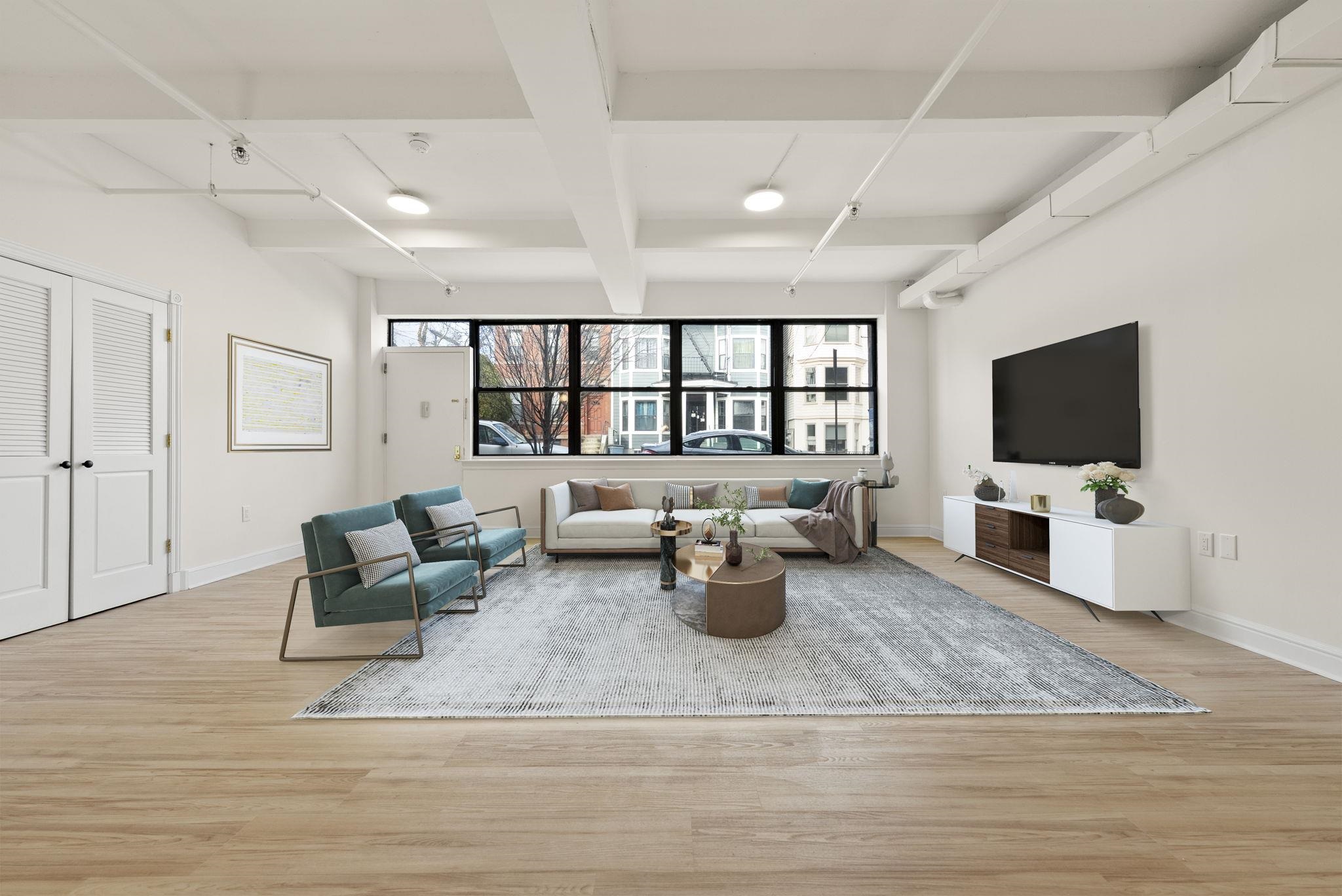 300 COMMUNIPAW AVE Unit: 8