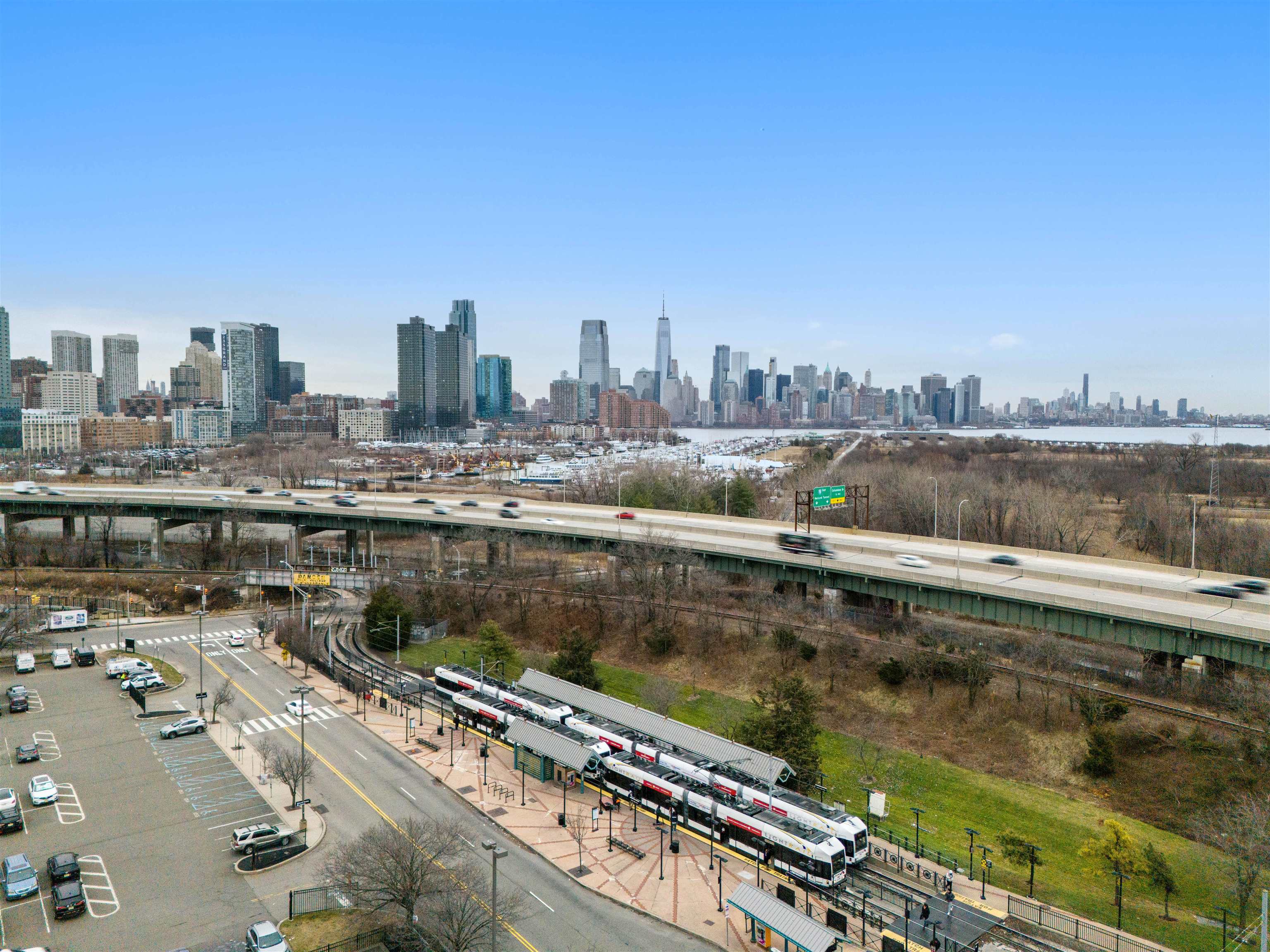 300 COMMUNIPAW AVE Unit: 8