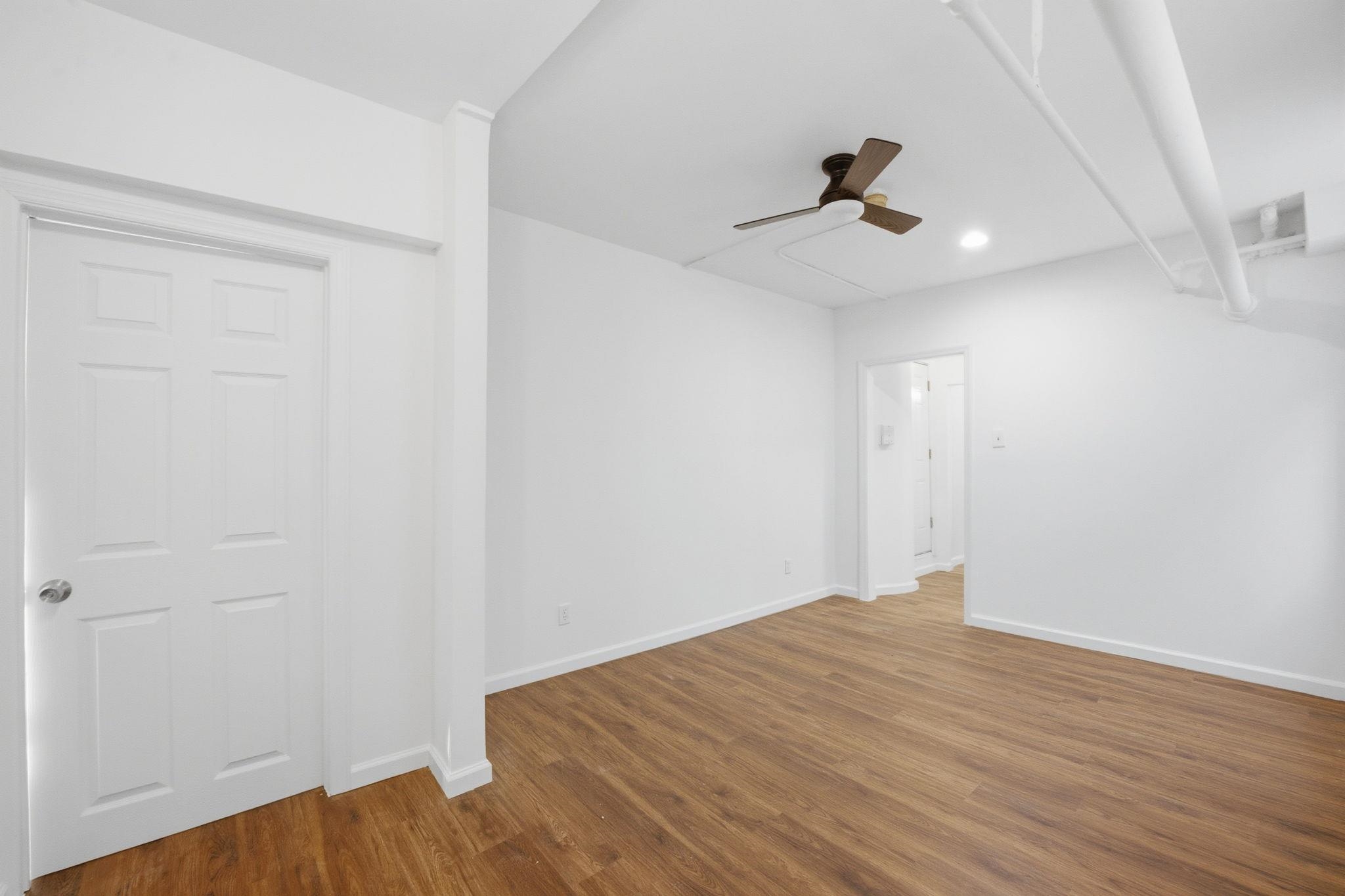 7812 HUDSON AVE Unit: 1B