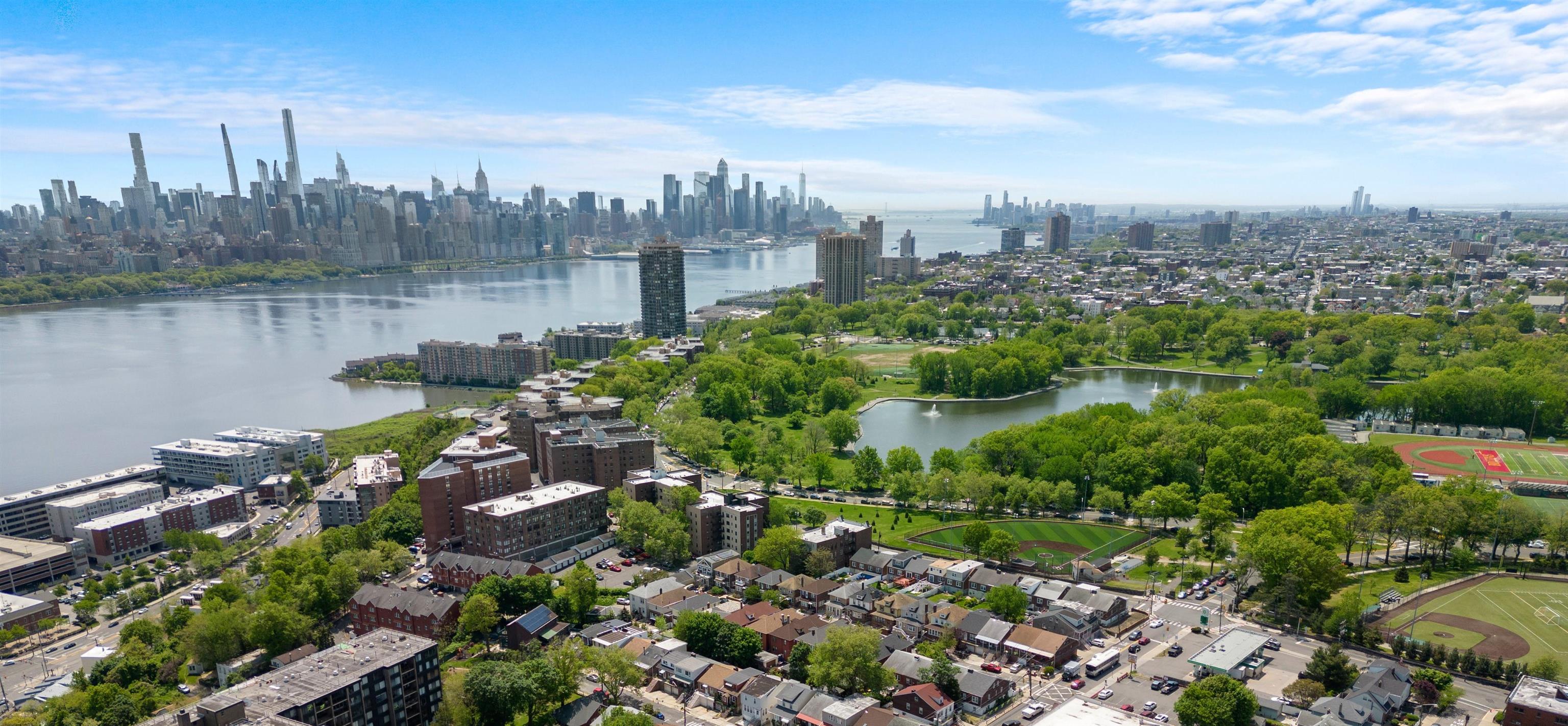 7812 HUDSON AVE Unit: 1B