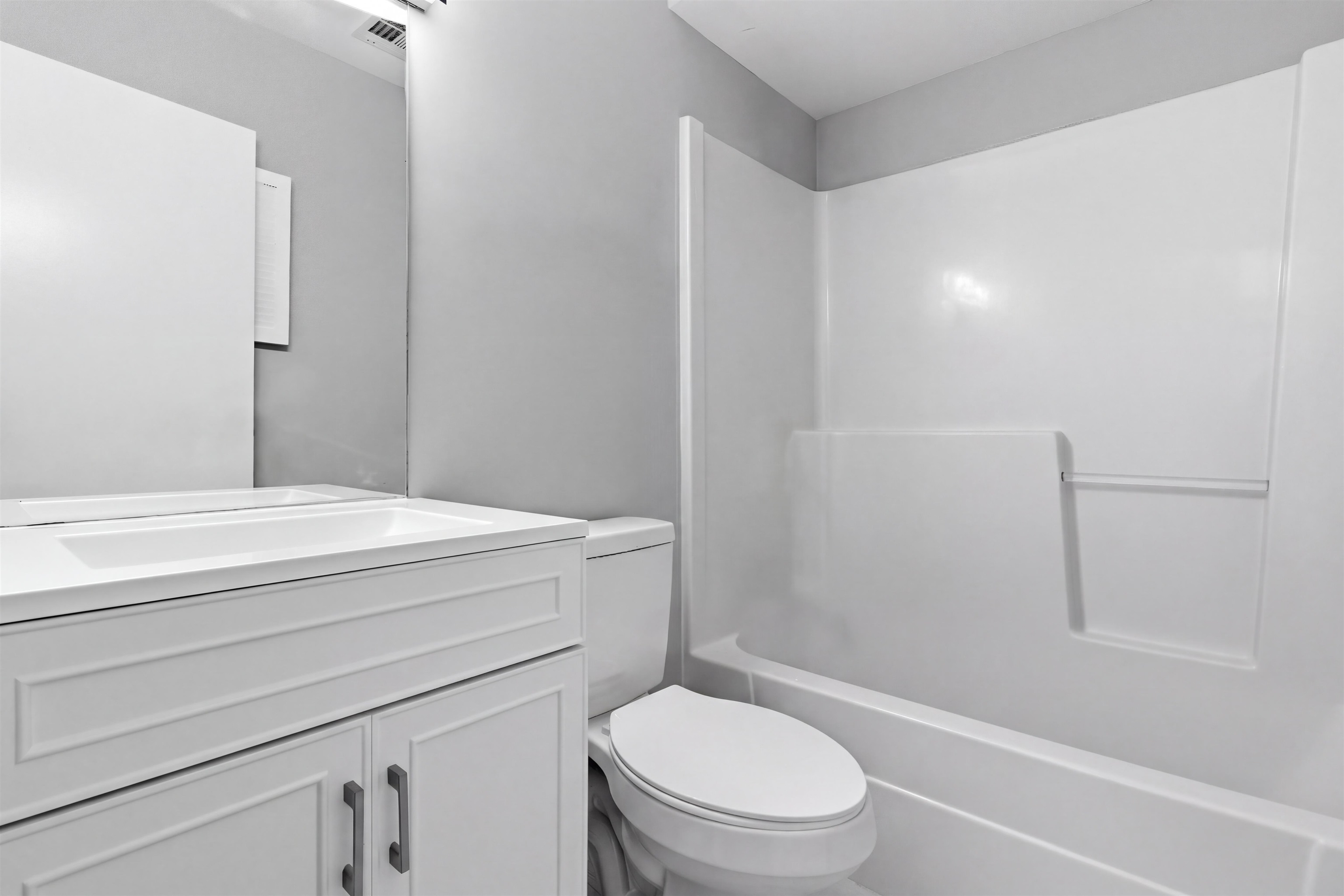 308-310 PASSAIC AVE Unit: 215
