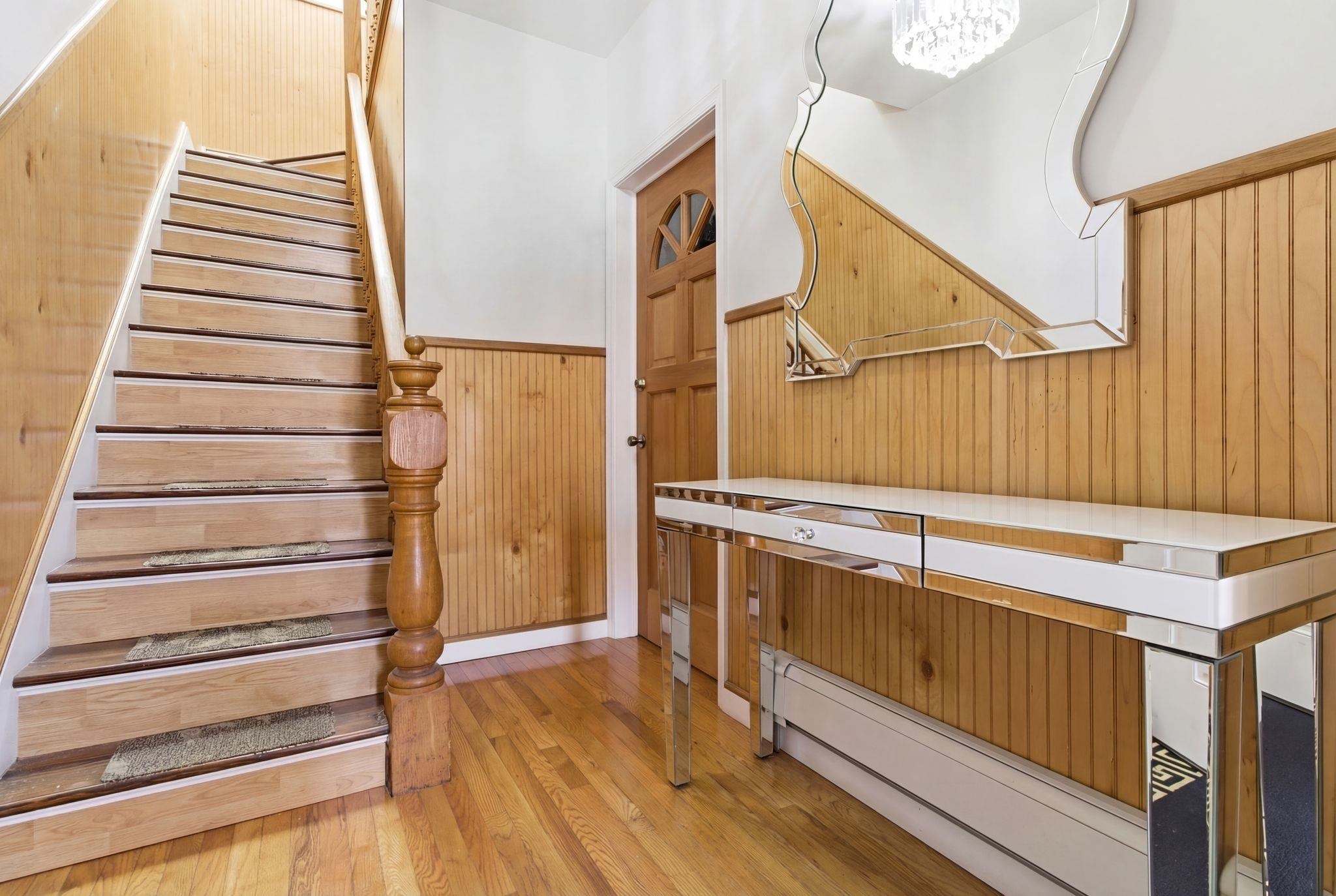 470 MALLORY AVE Unit: 2