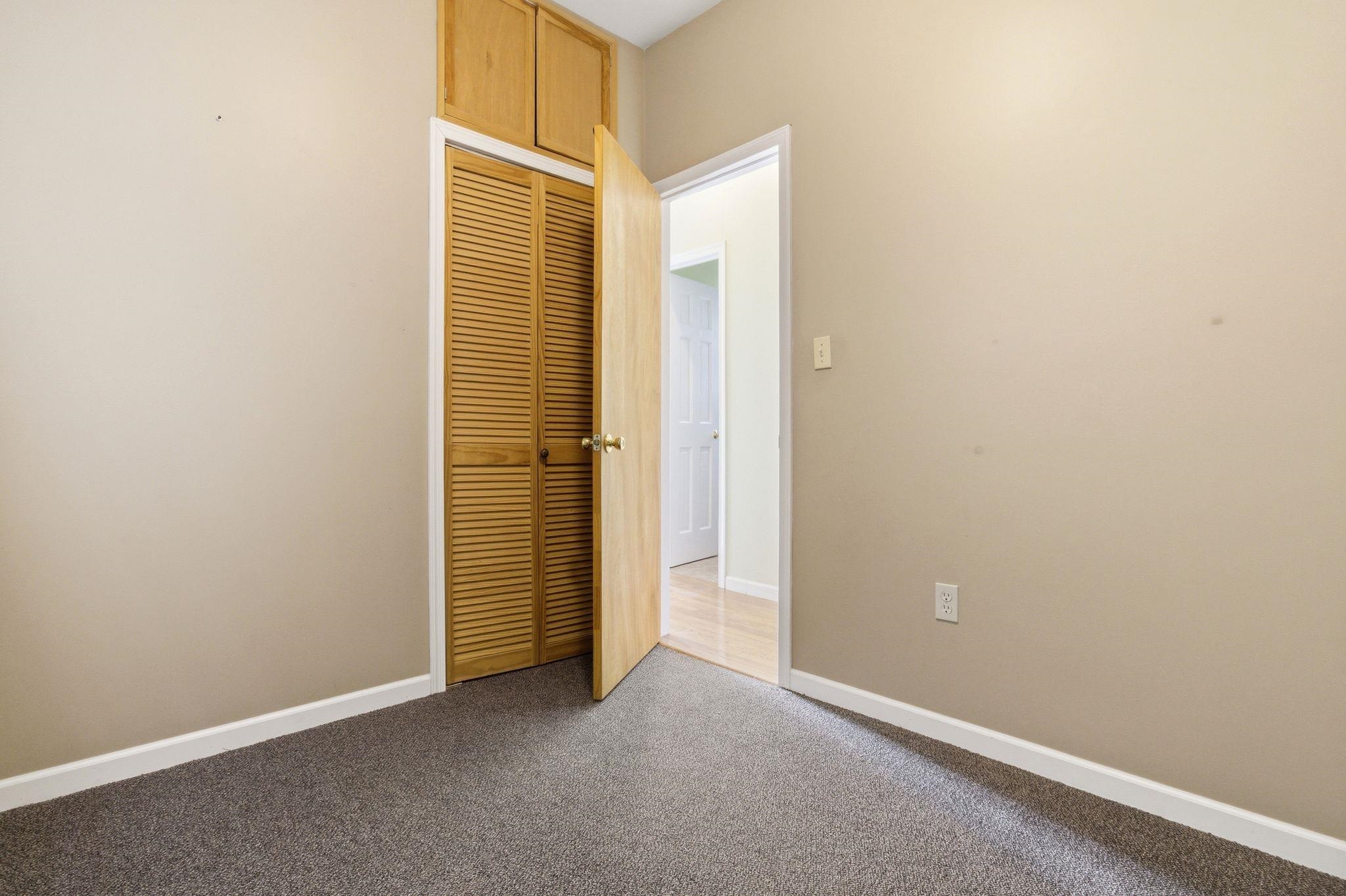 470 MALLORY AVE Unit: 2