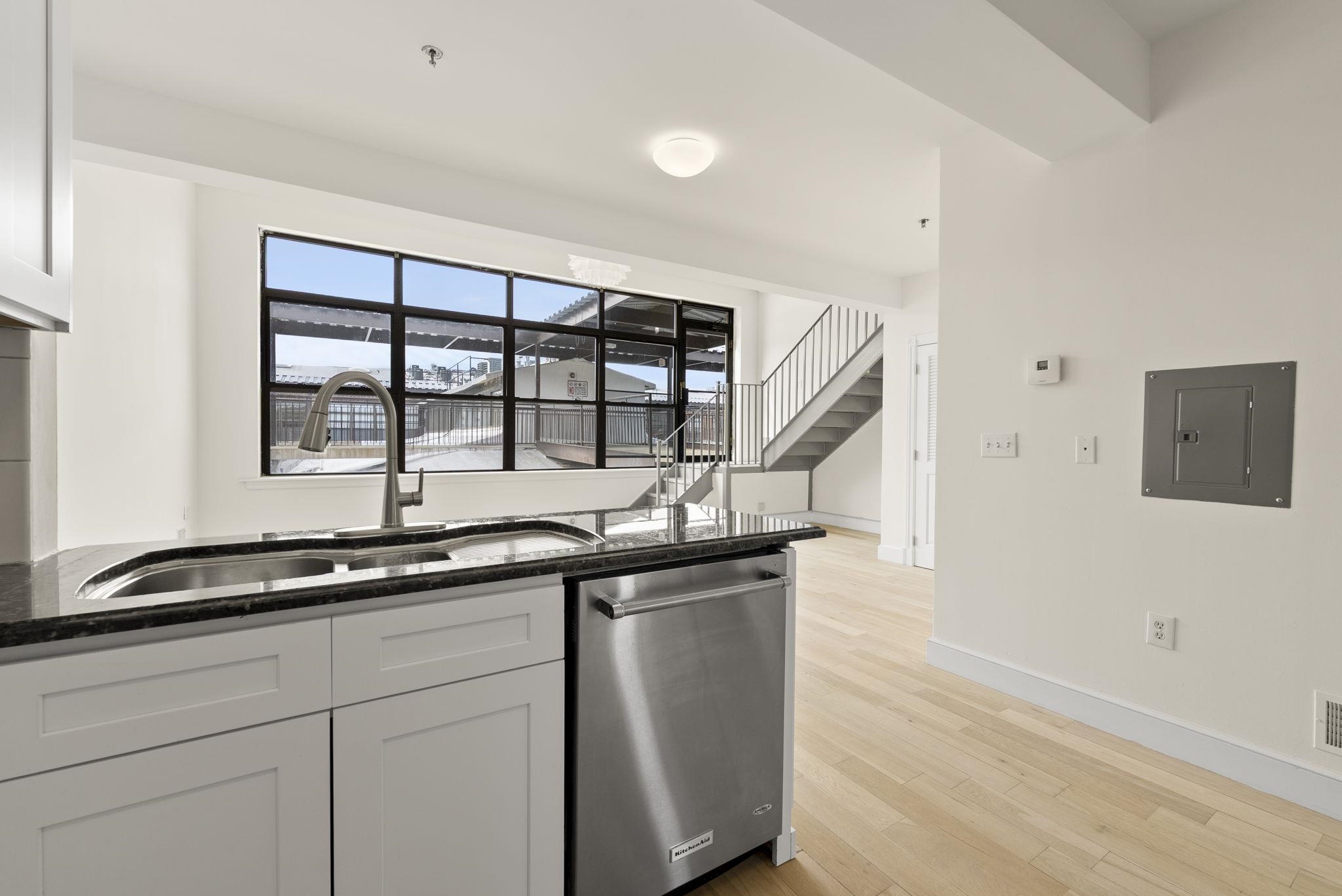 300 COMMUNIPAW AVE Unit: 234