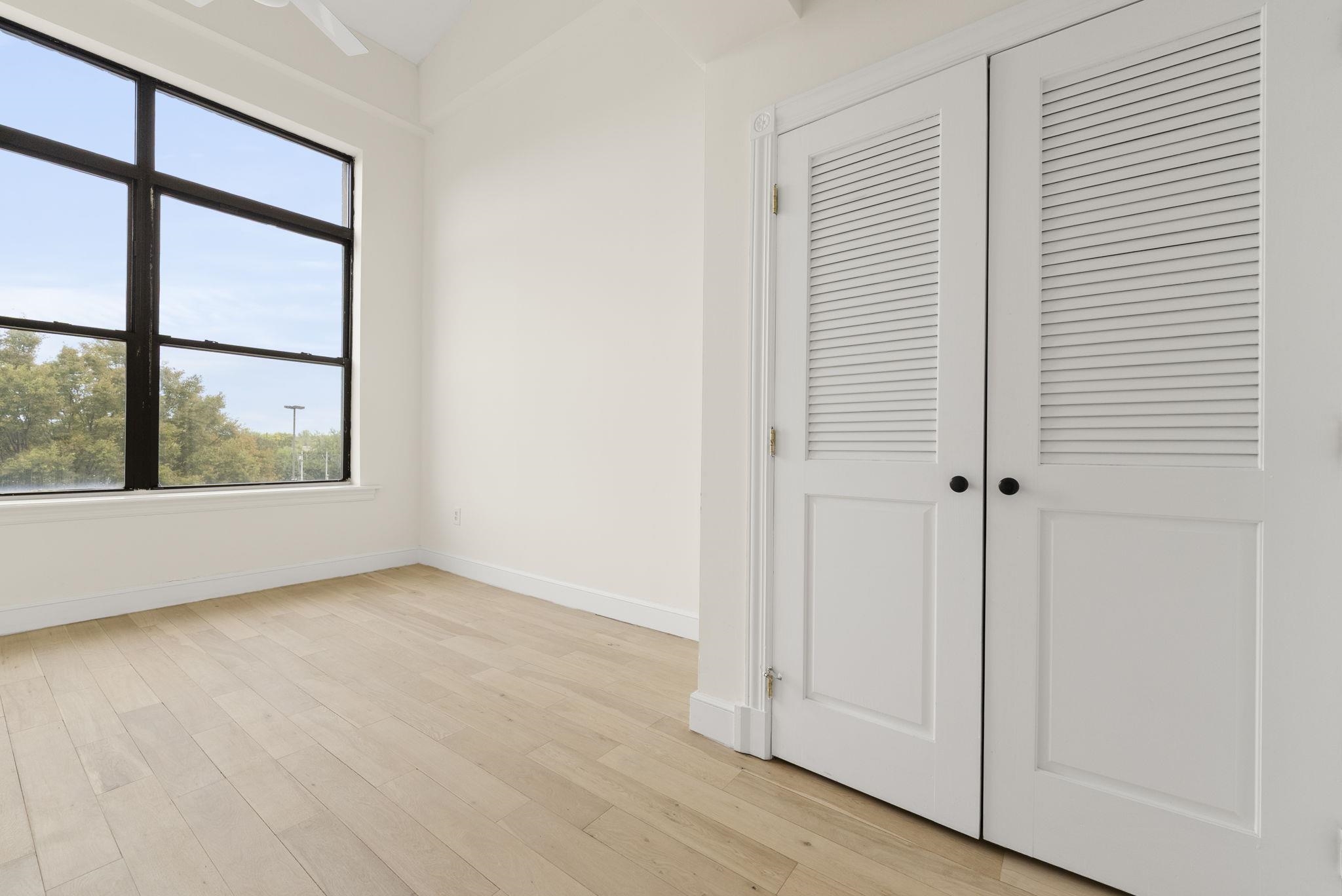 300 COMMUNIPAW AVE Unit: 234