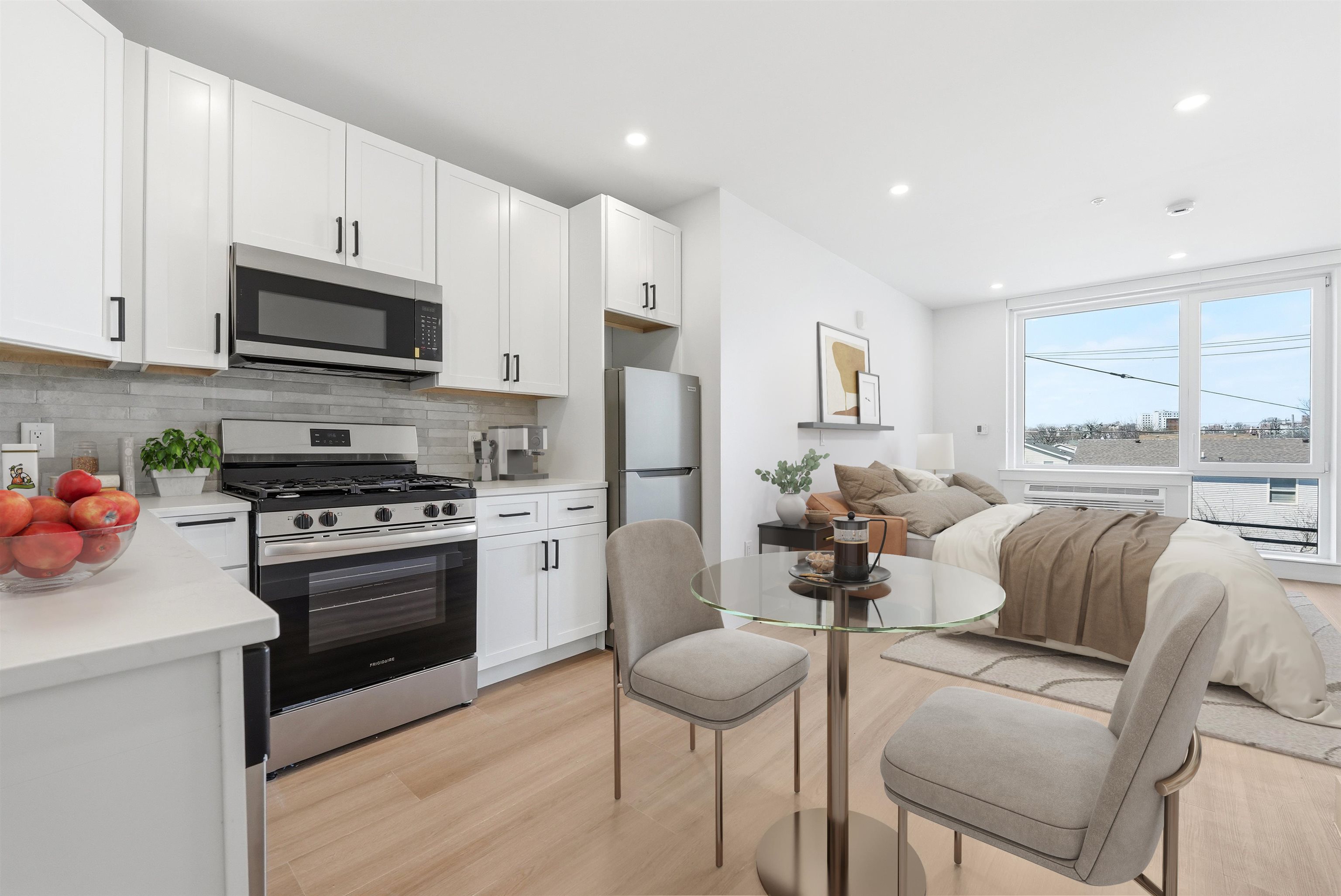 337 JOHNSTON AVE Unit: 305