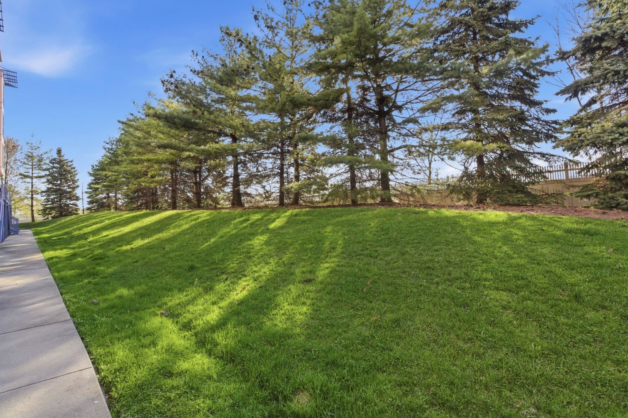 3 GREENWICH DR Unit: 97