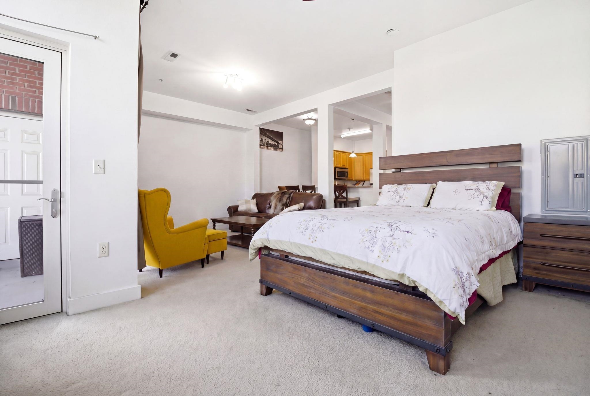3 GREENWICH DR Unit: 97