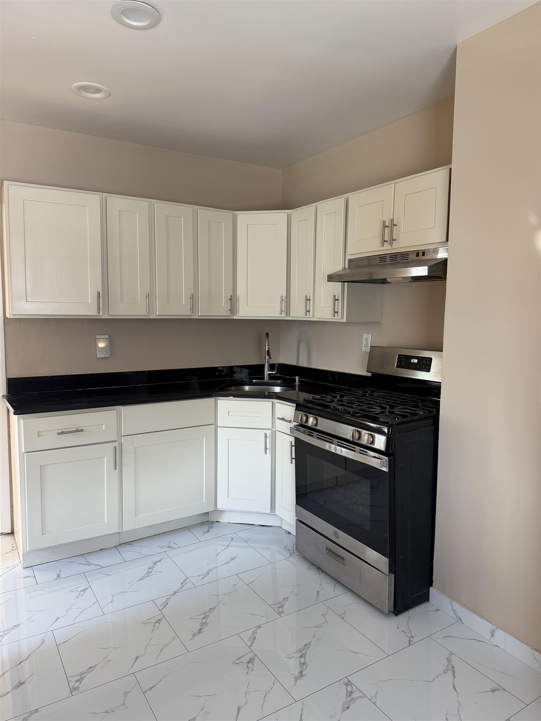 1503 76TH ST Unit: 2