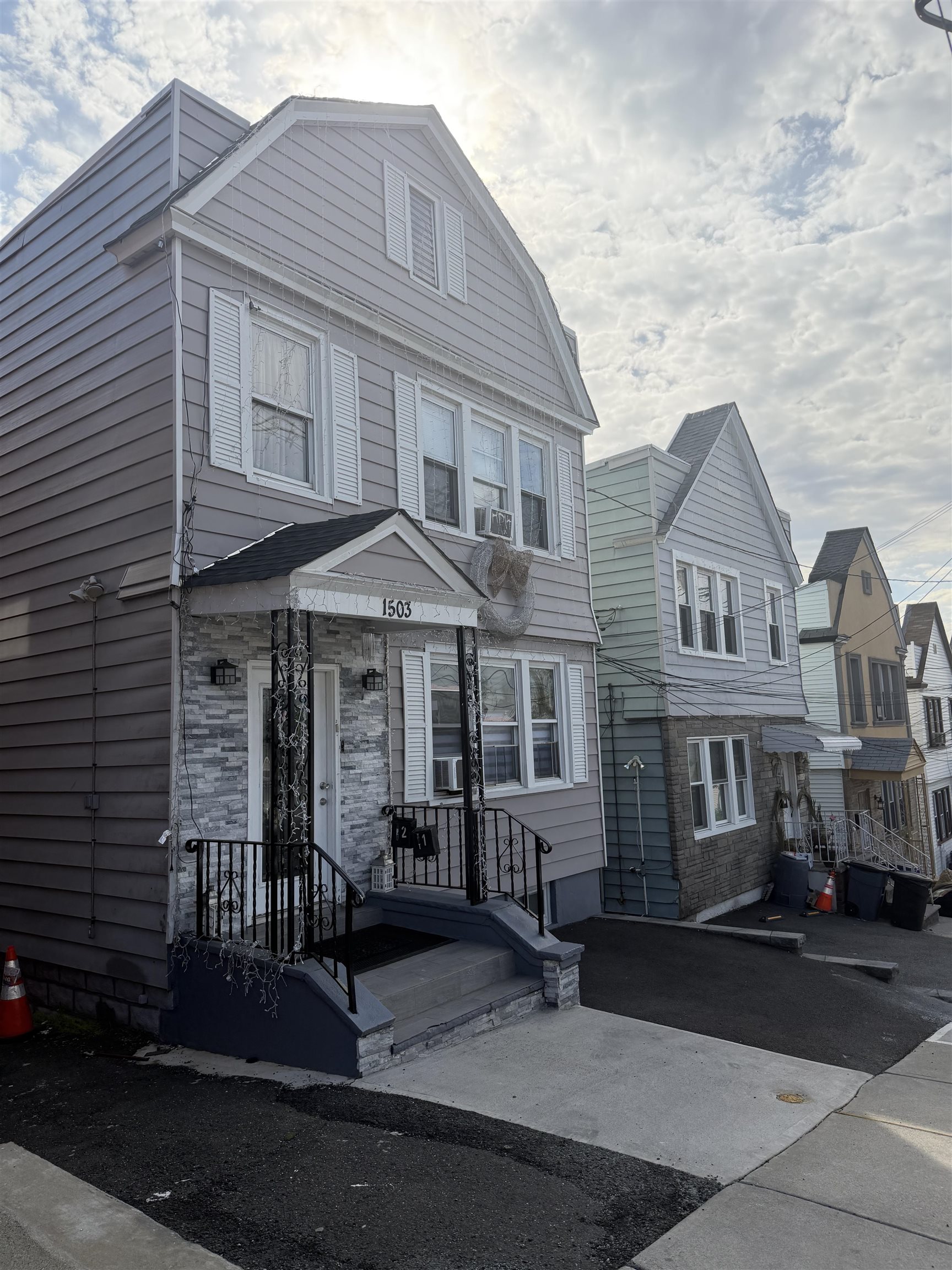 1503 76TH ST Unit: 2