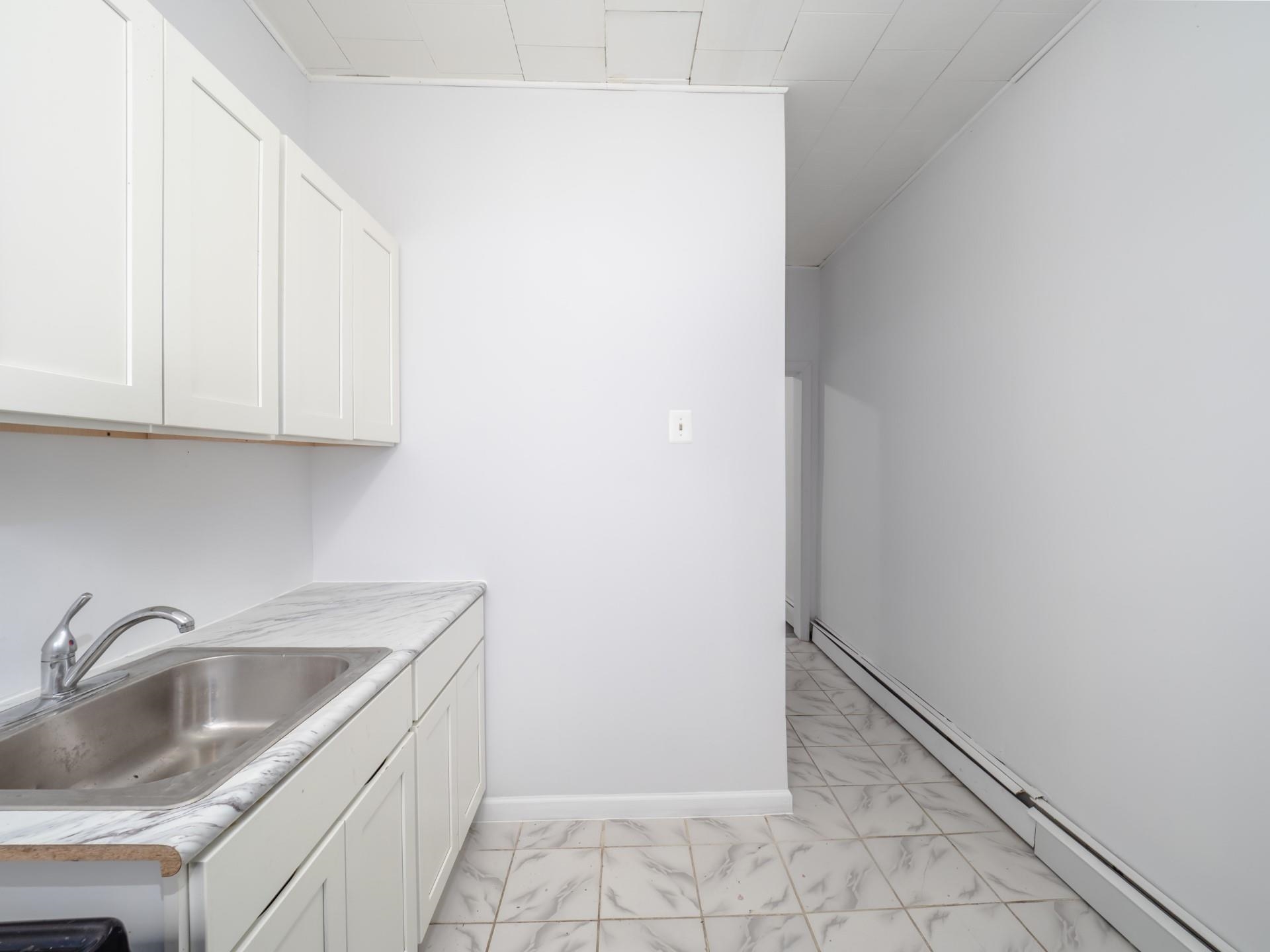83 JORDAN AVE Unit: 1