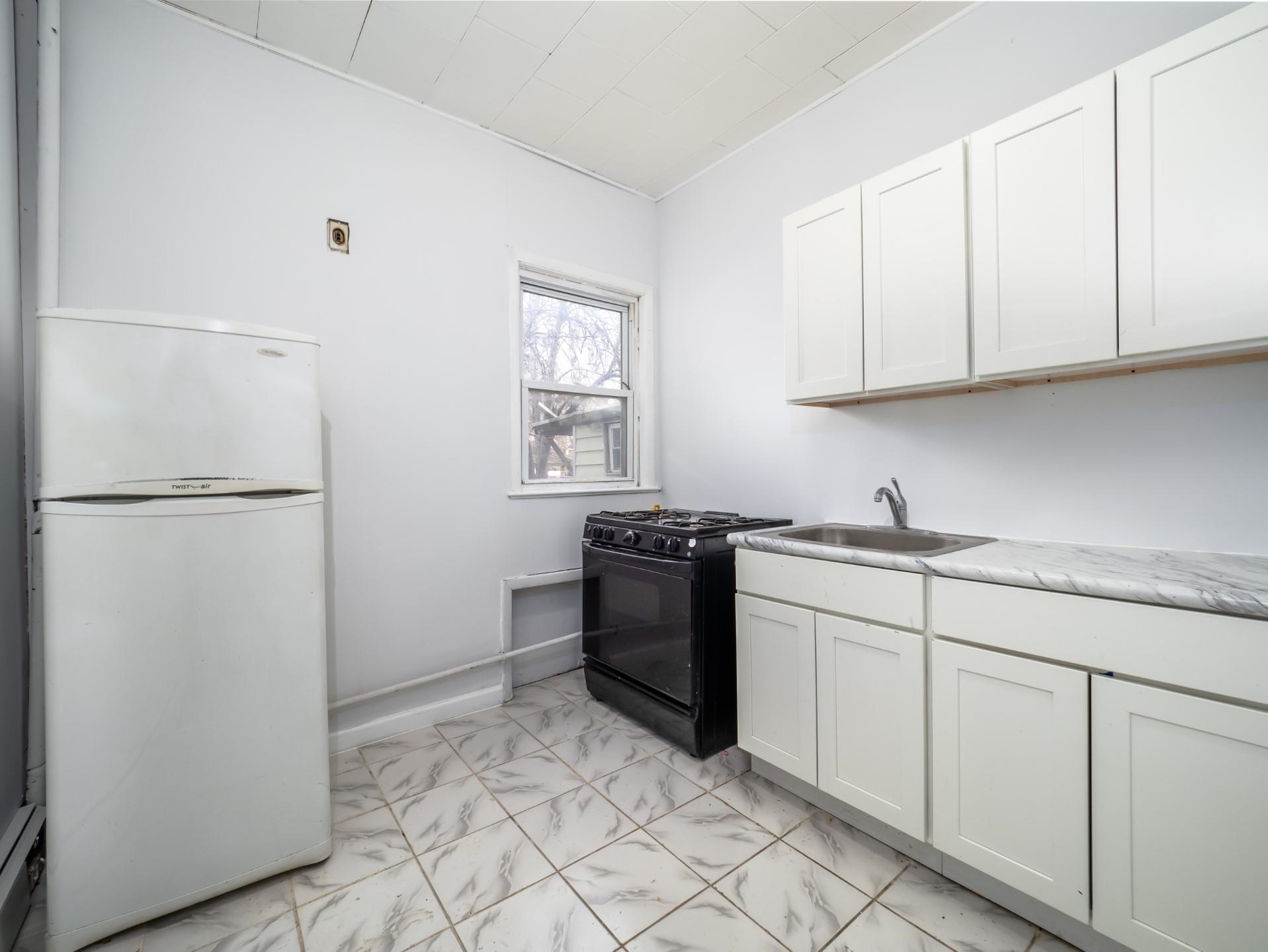 83 JORDAN AVE Unit: 1