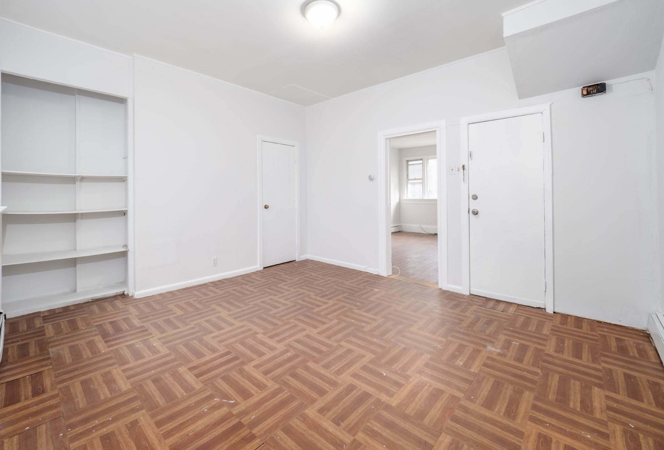 83 JORDAN AVE Unit: 1