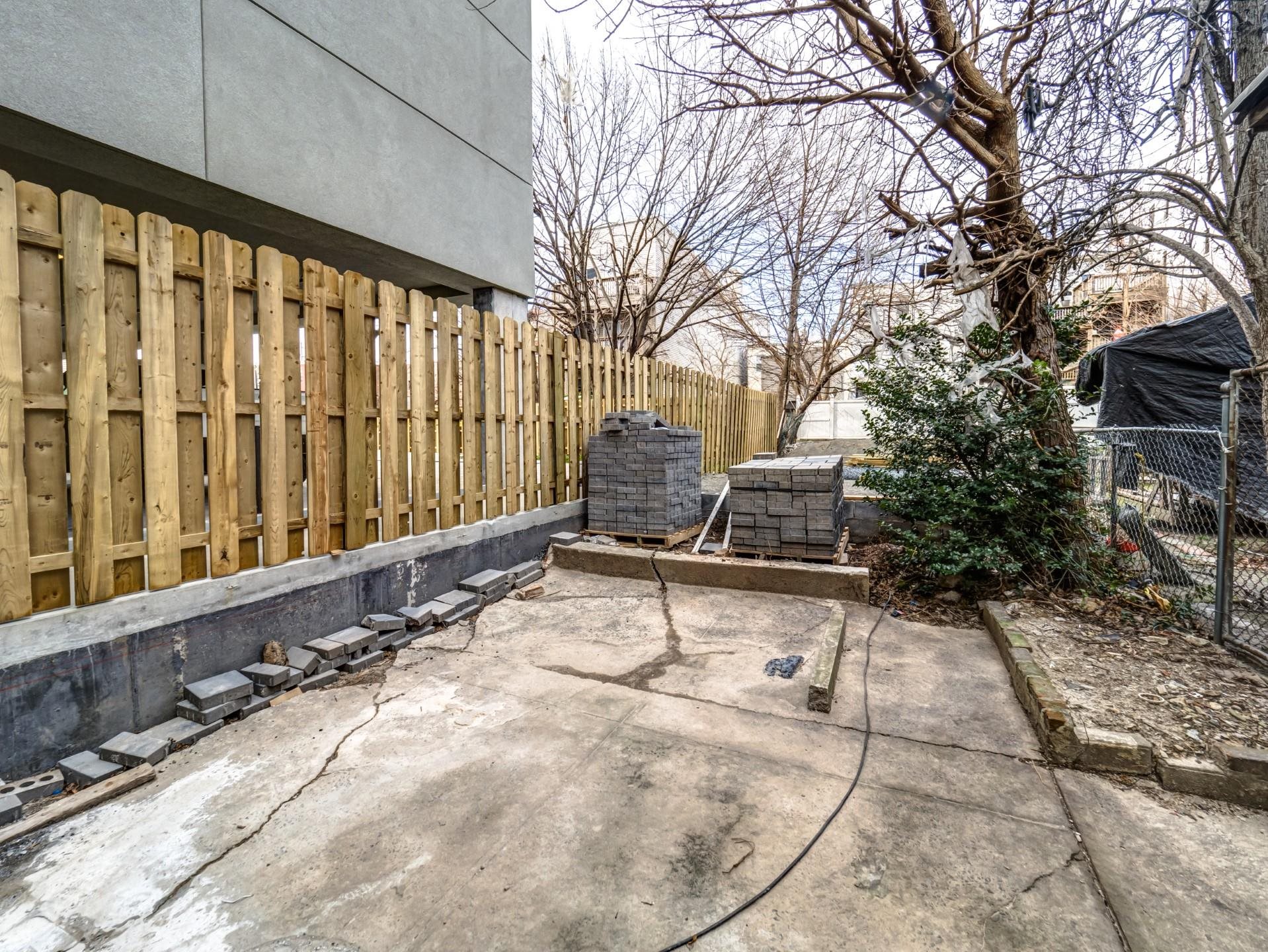 83 JORDAN AVE Unit: 1