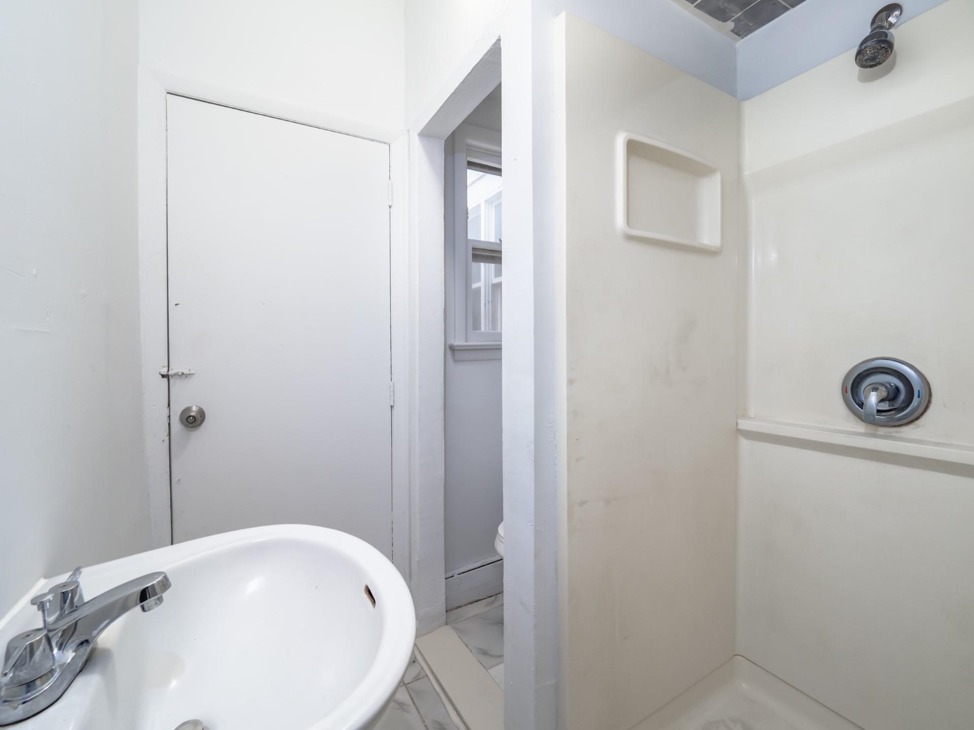 83 JORDAN AVE Unit: 1