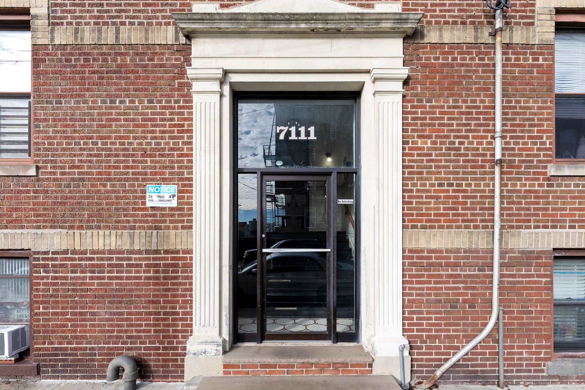 7111 PALISADE AVE Unit: 1