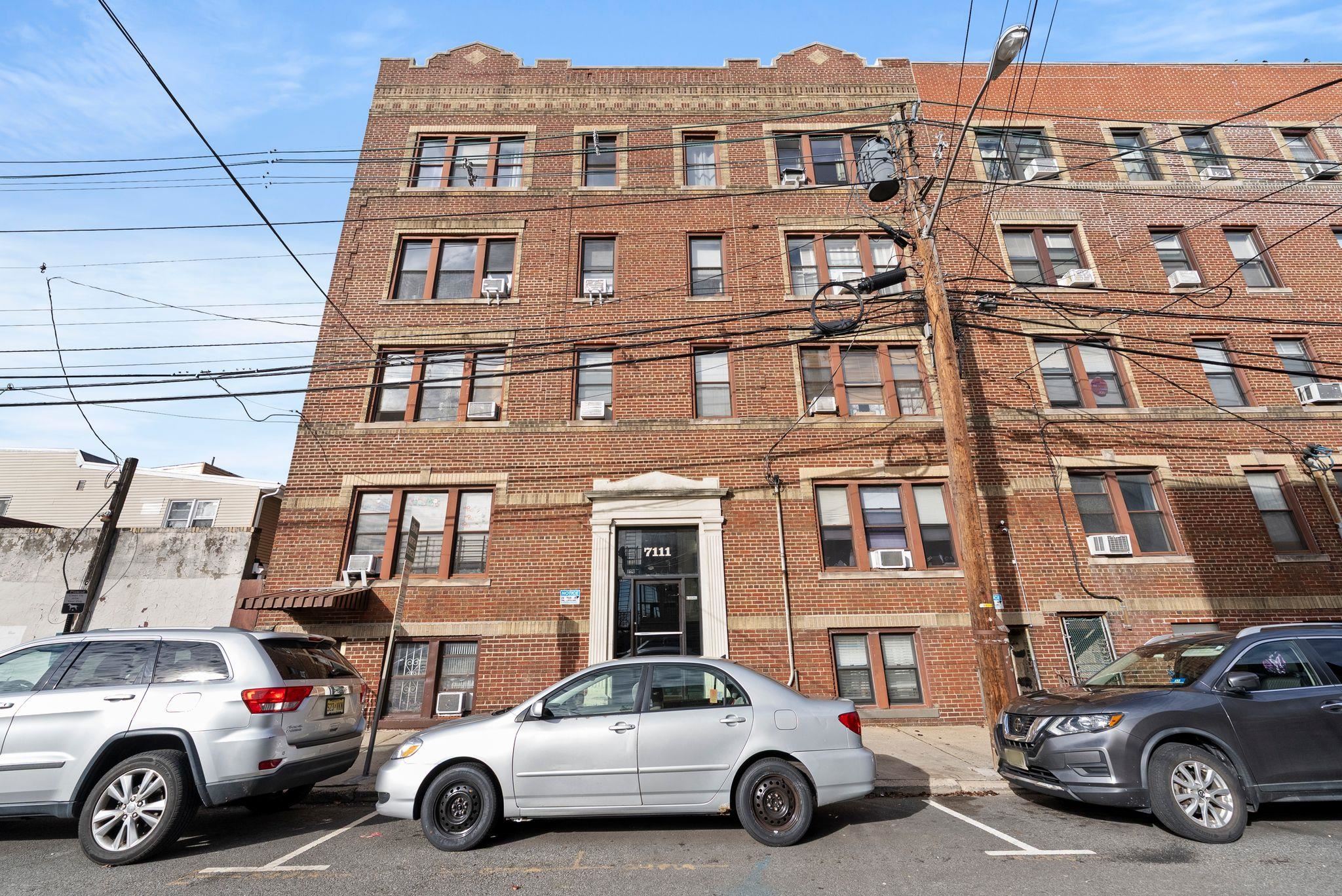 7111 PALISADE AVE Unit: 1