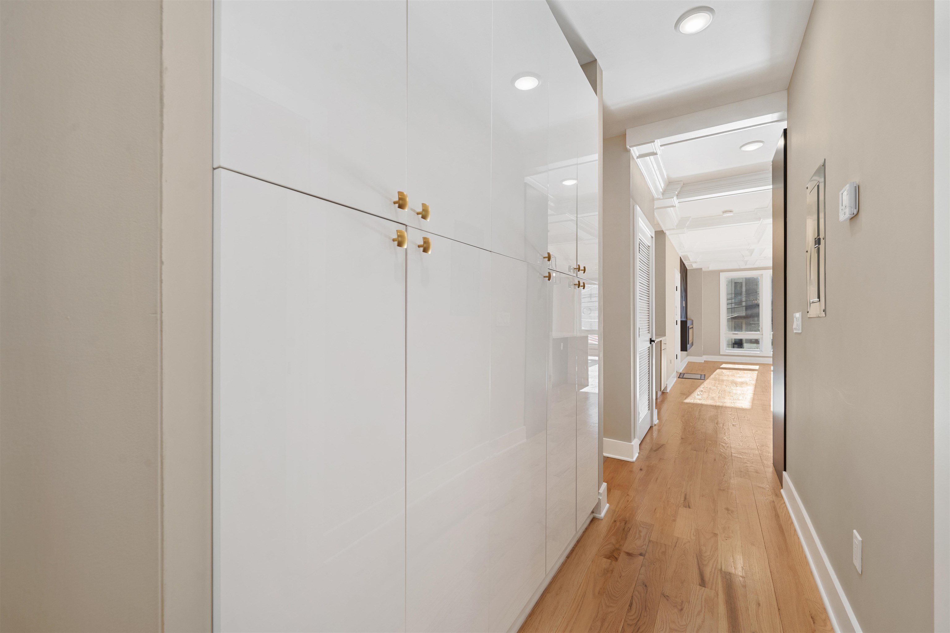 32 ZABRISKIE ST Unit: 1
