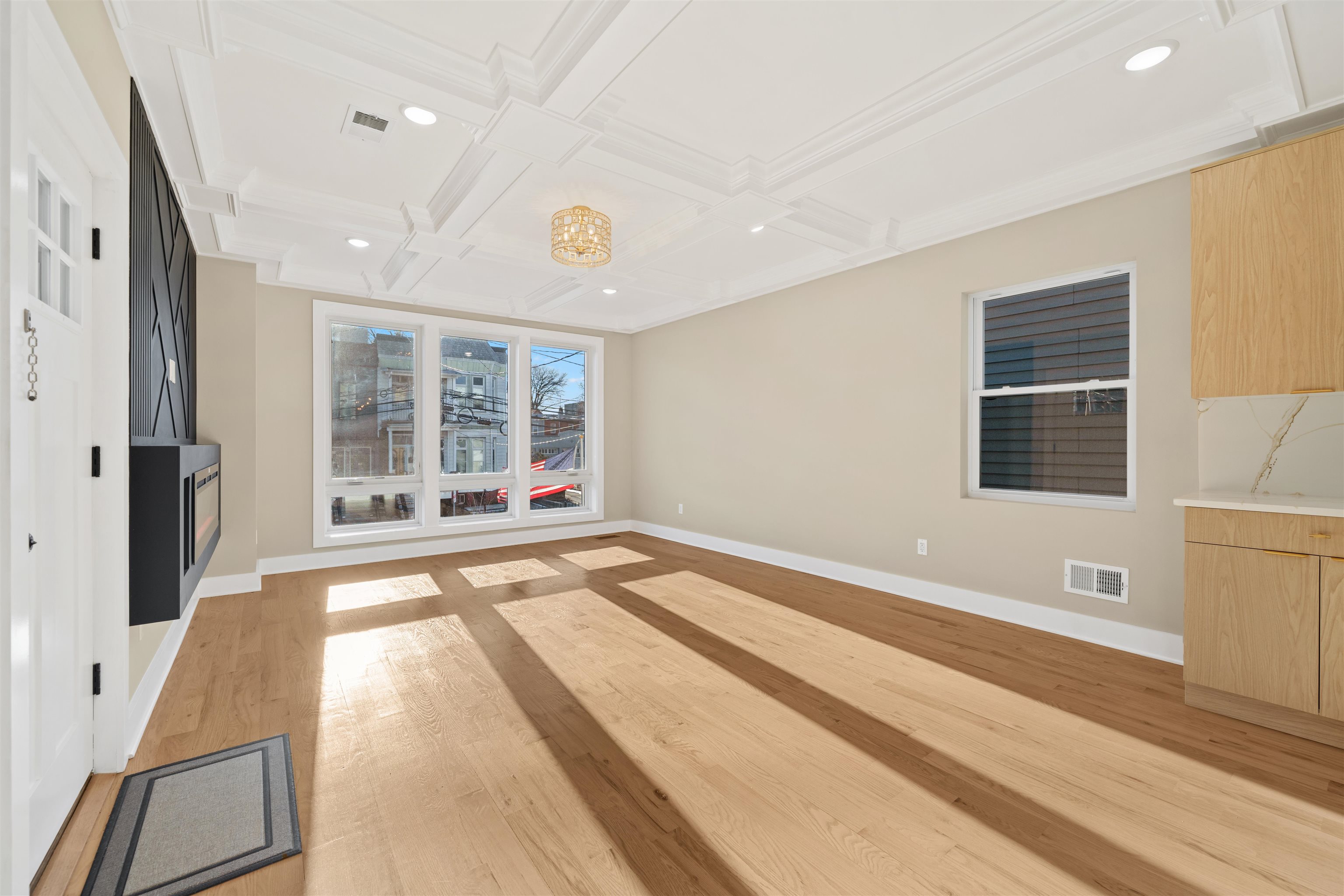 32 ZABRISKIE ST Unit: 1