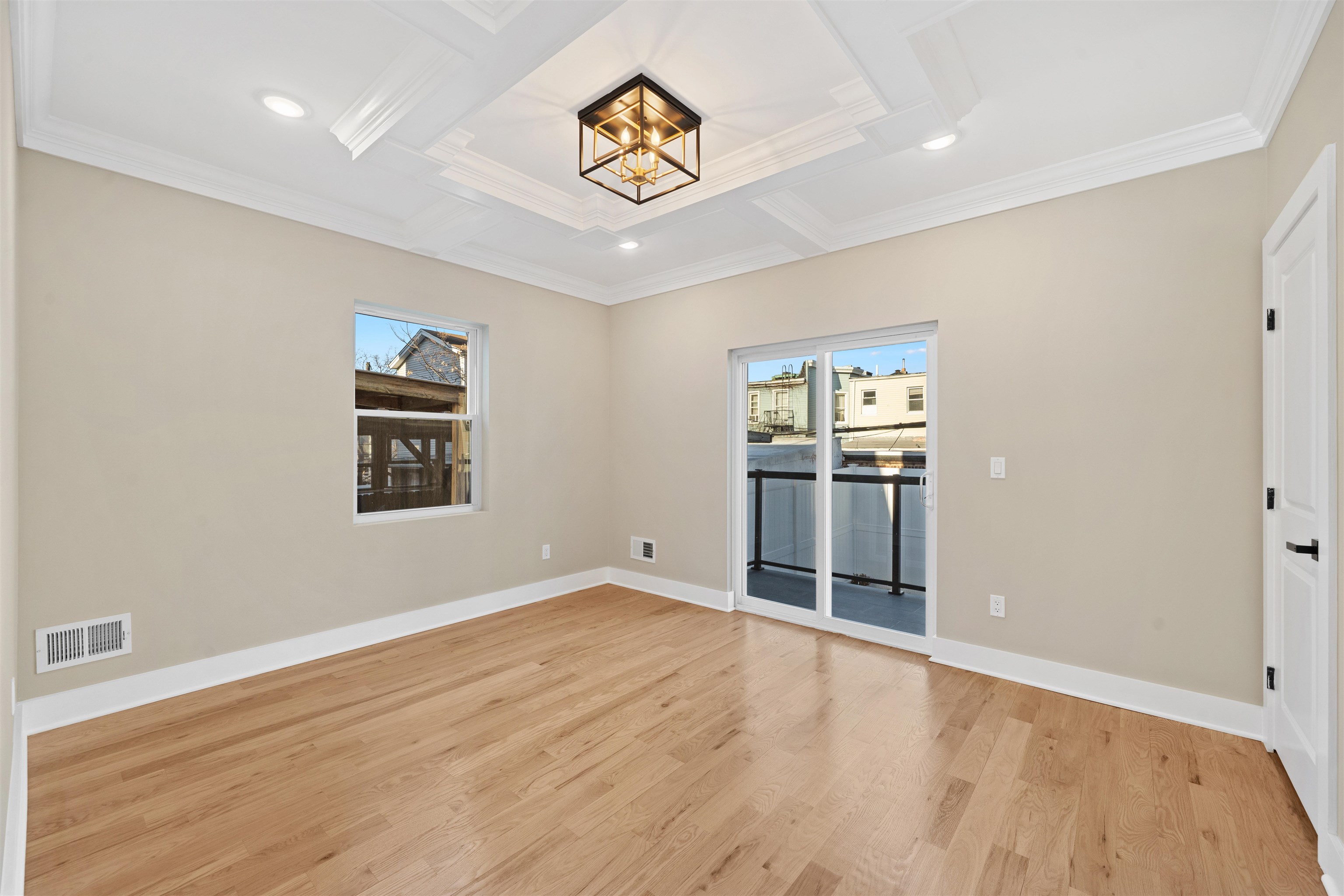 32 ZABRISKIE ST Unit: 1