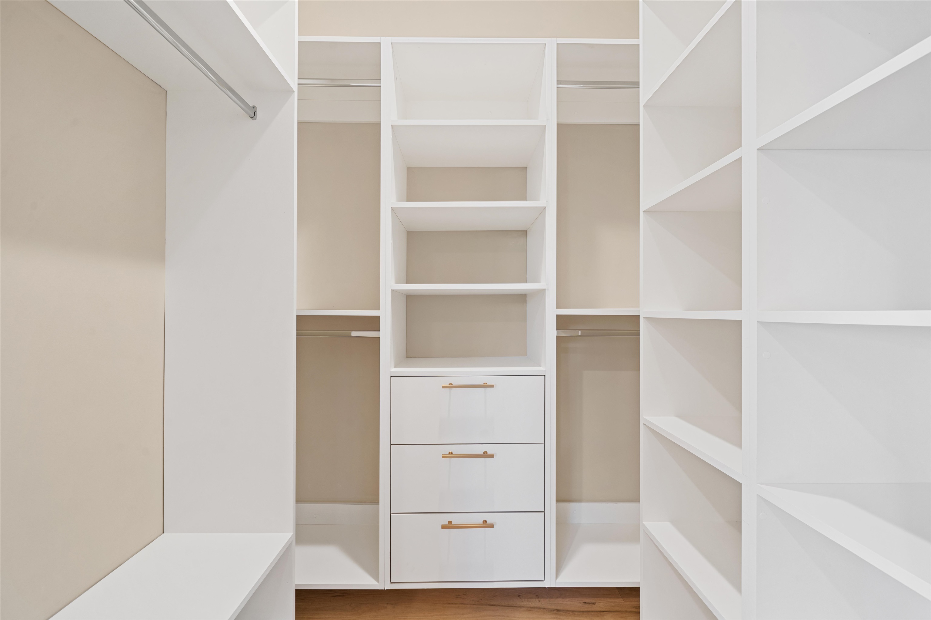32 ZABRISKIE ST Unit: 1