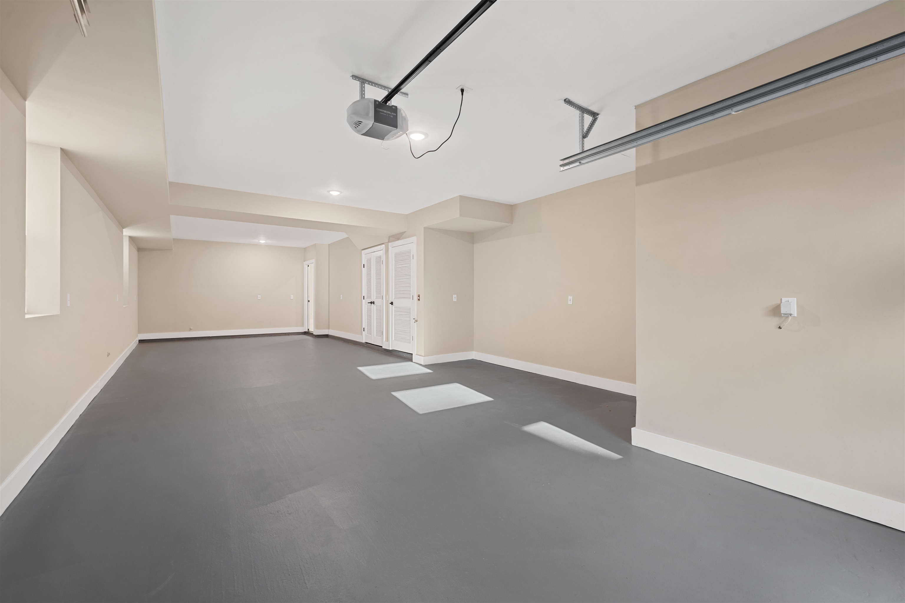 32 ZABRISKIE ST Unit: 1