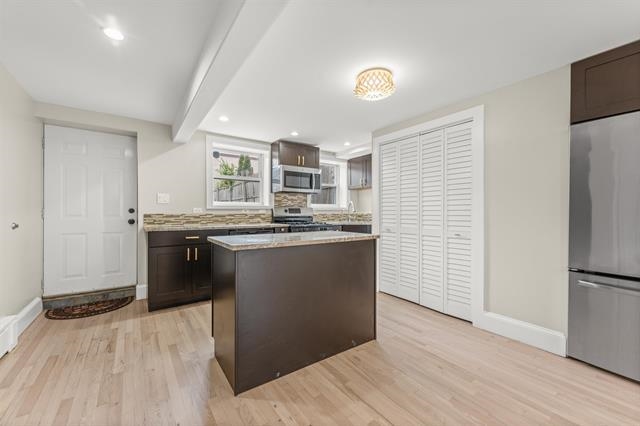 369 WEBSTER AVE