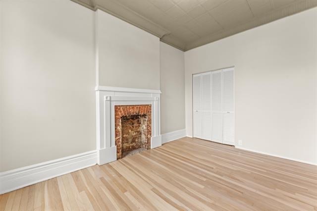 369 WEBSTER AVE