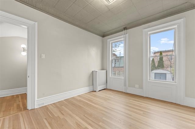 369 WEBSTER AVE