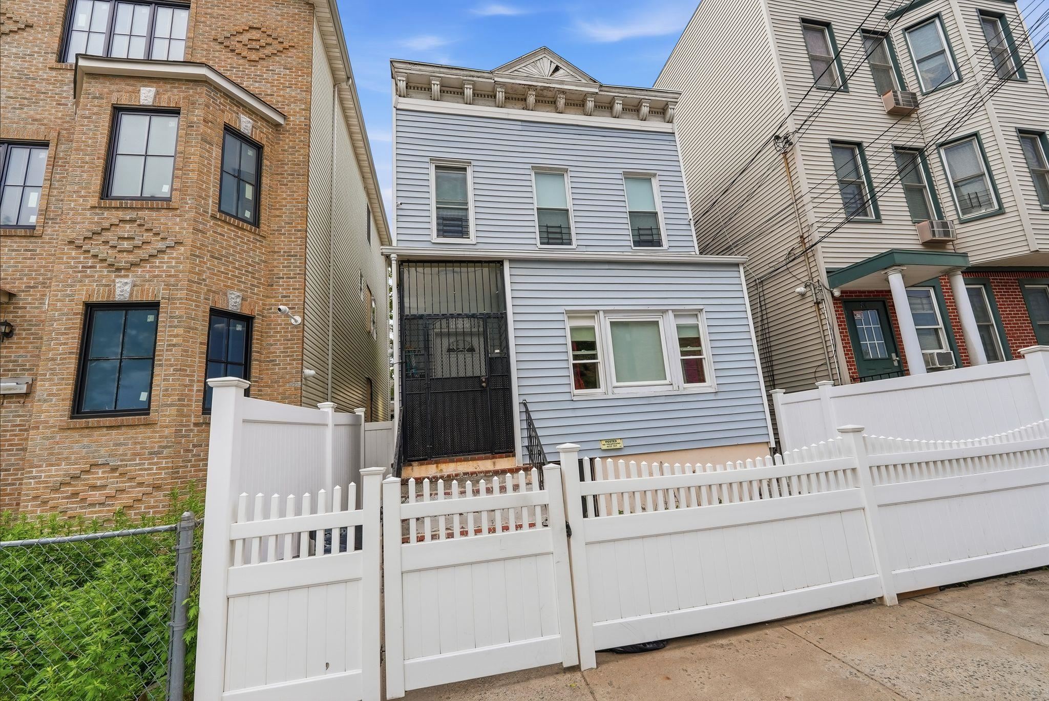 86 SEAVIEW AVE