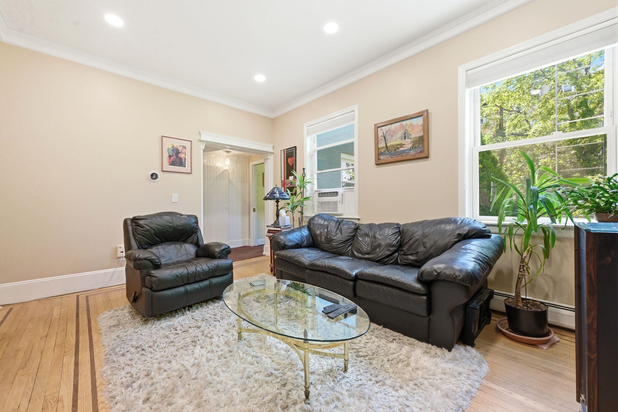 245 3RD ST Unit: 1