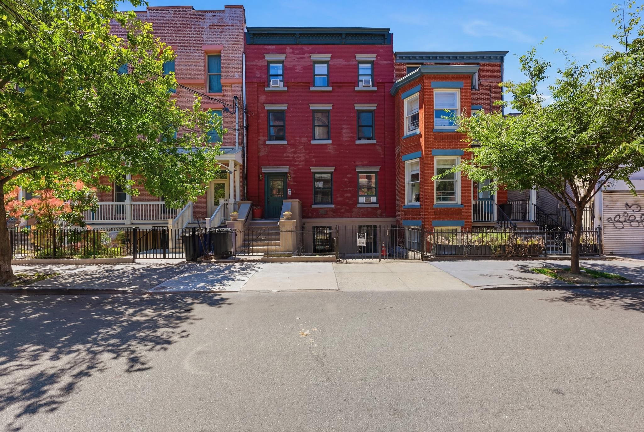 245 3RD ST Unit: 1
