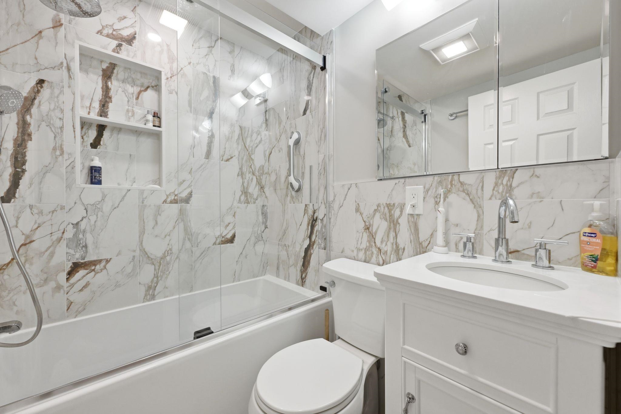 245 3RD ST Unit: 1