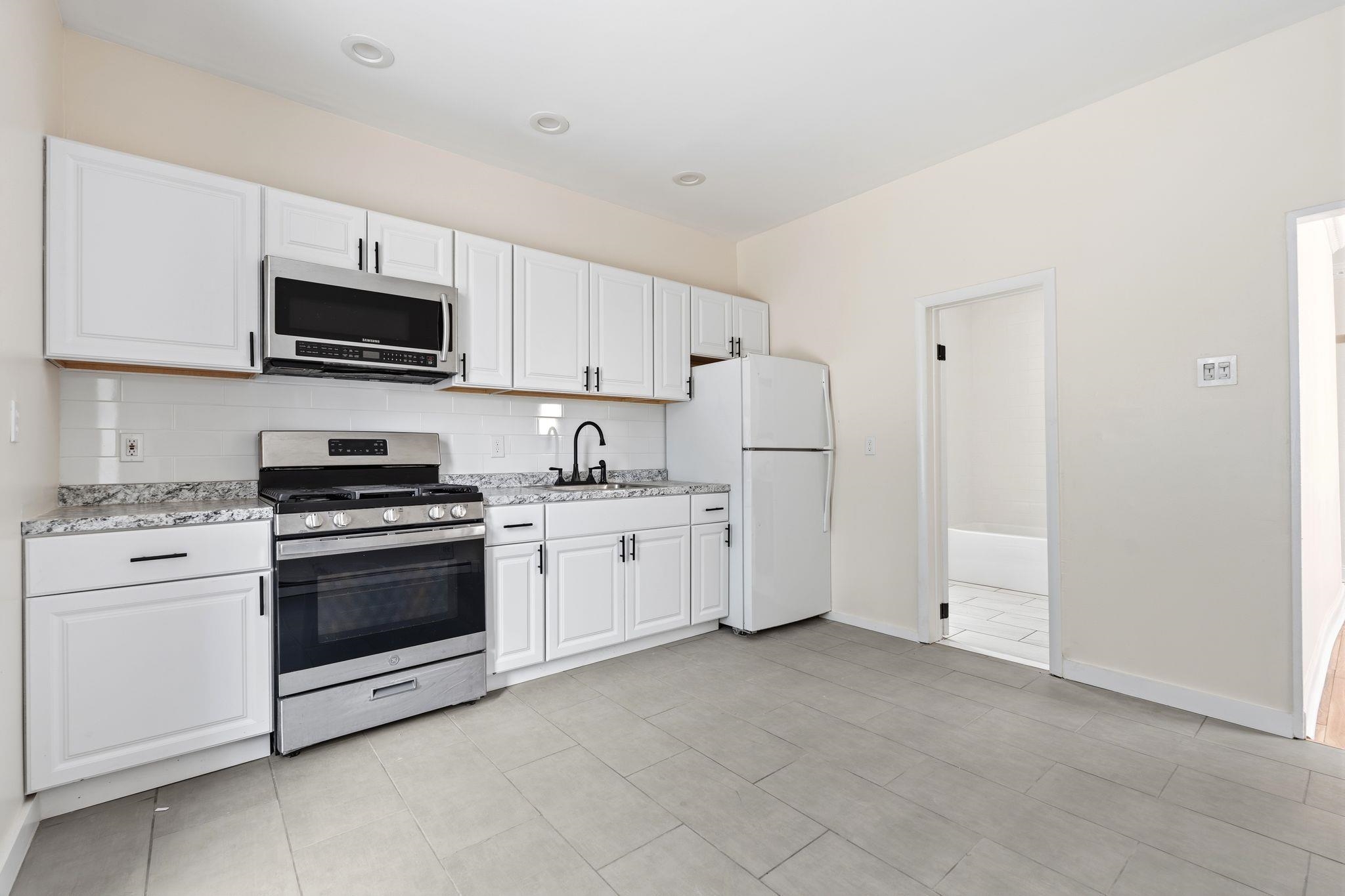 74 YALE AVE Unit: 1