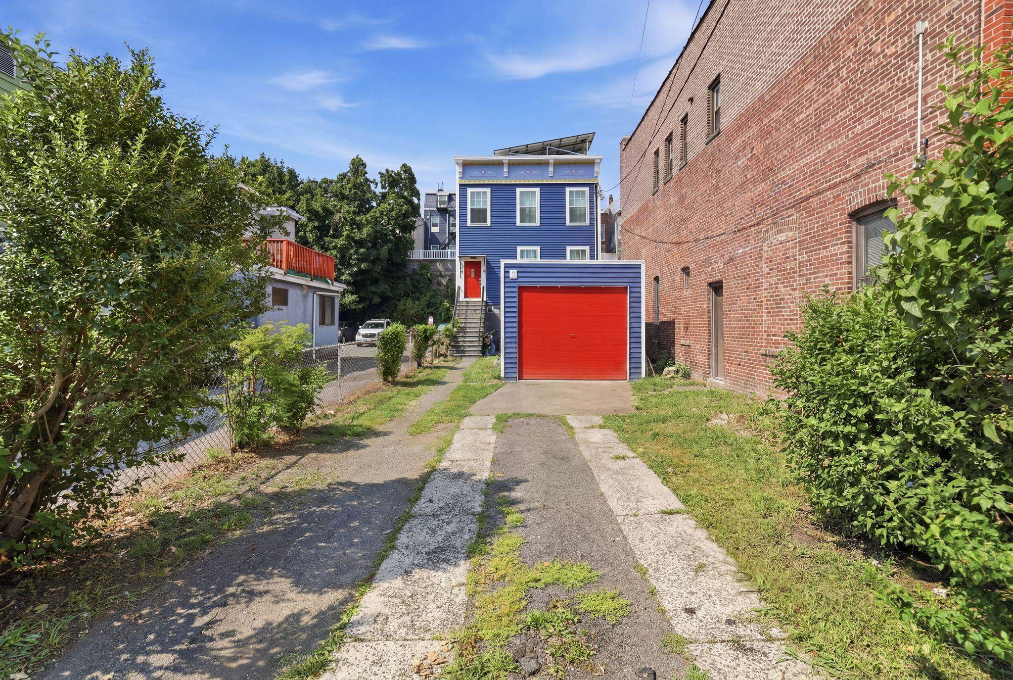 461 PAVONIA AVE Unit: 1