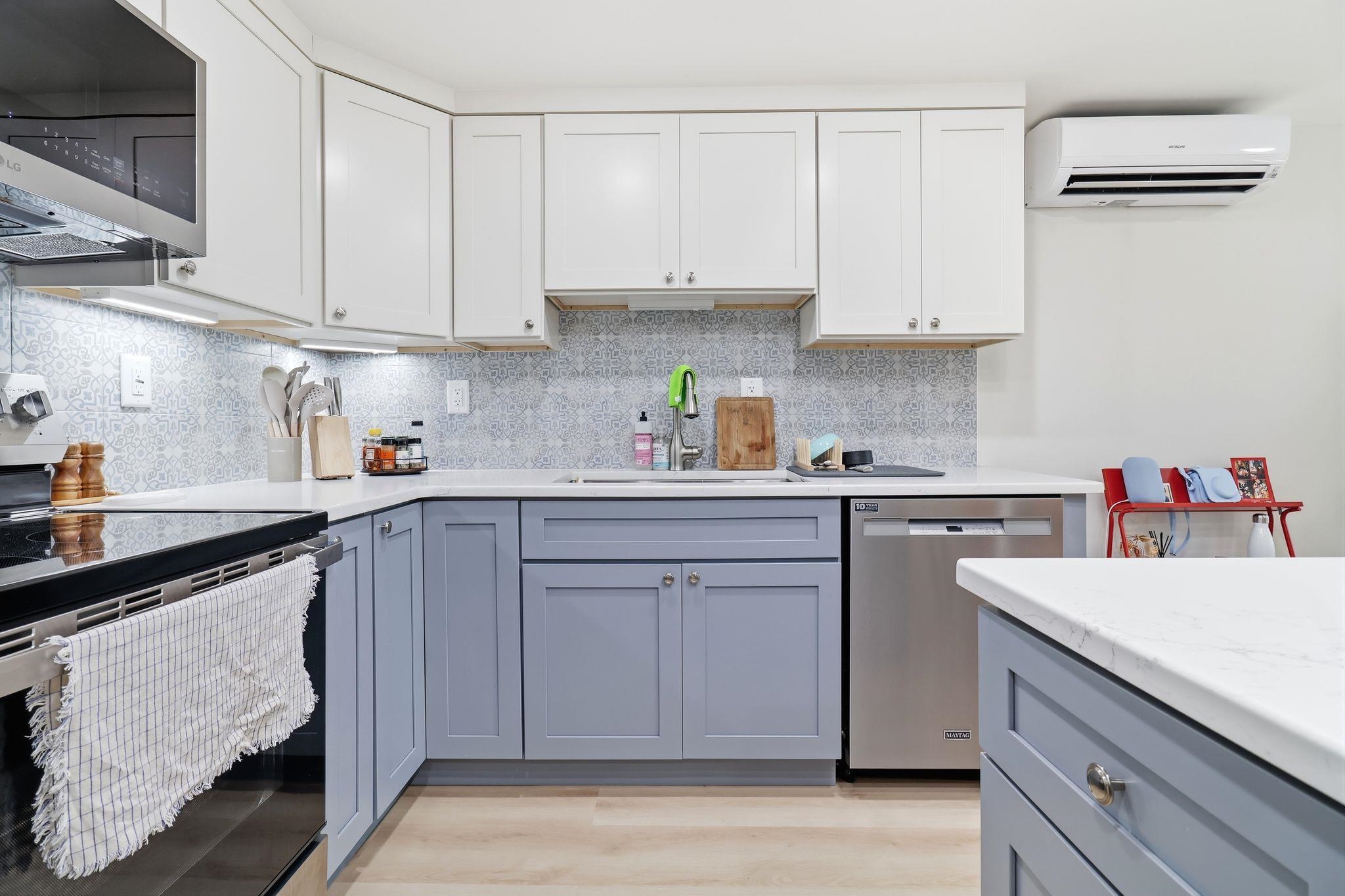 461 PAVONIA AVE Unit: 1
