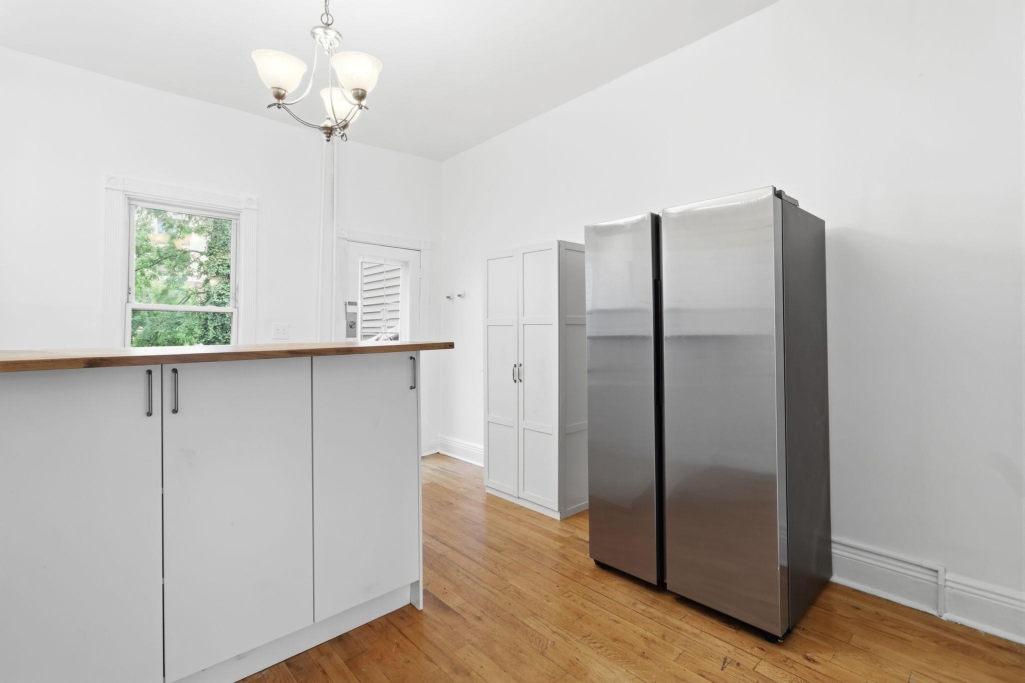 491 MERCER ST Unit: 2