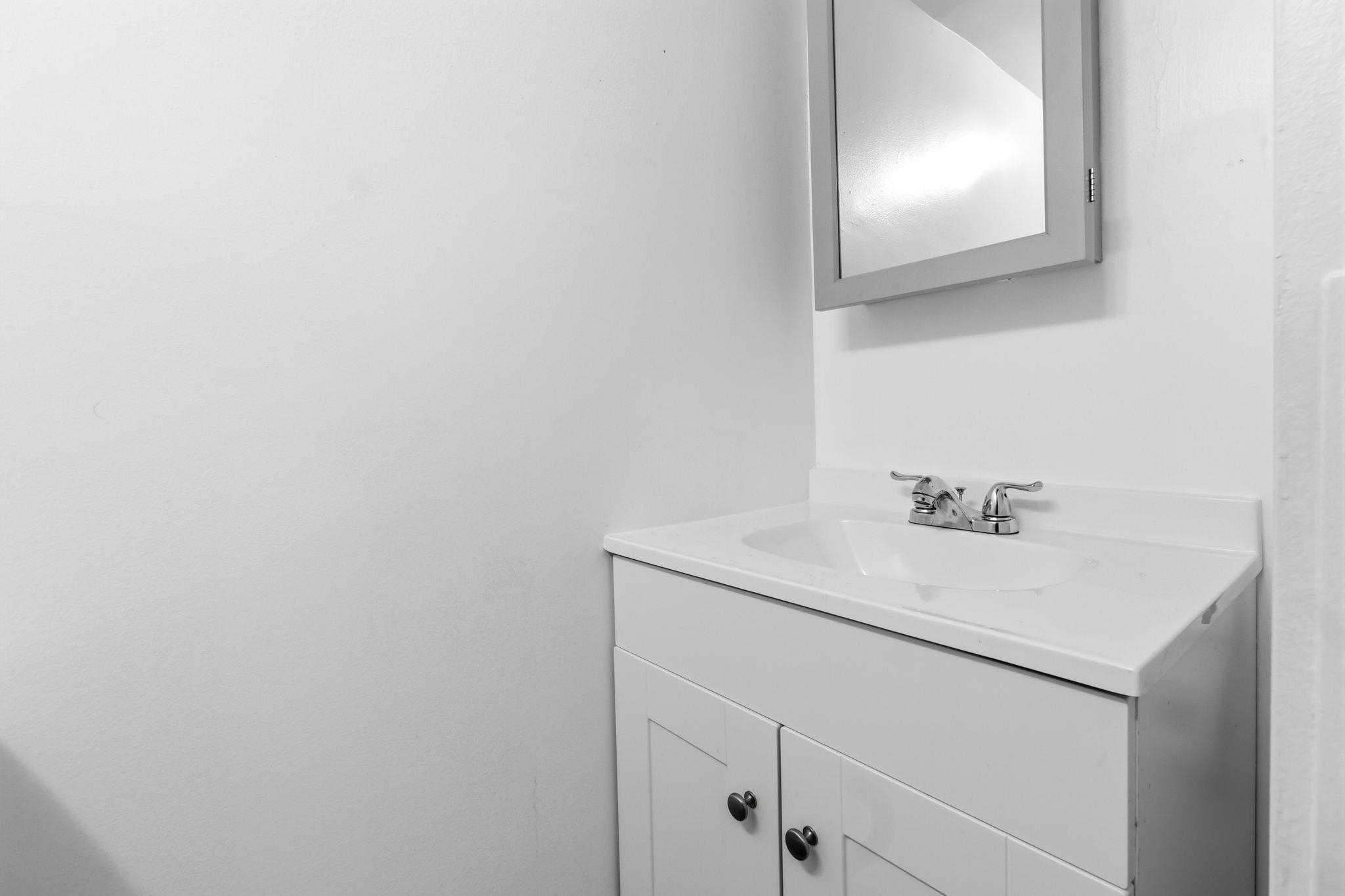 491 MERCER ST Unit: 2