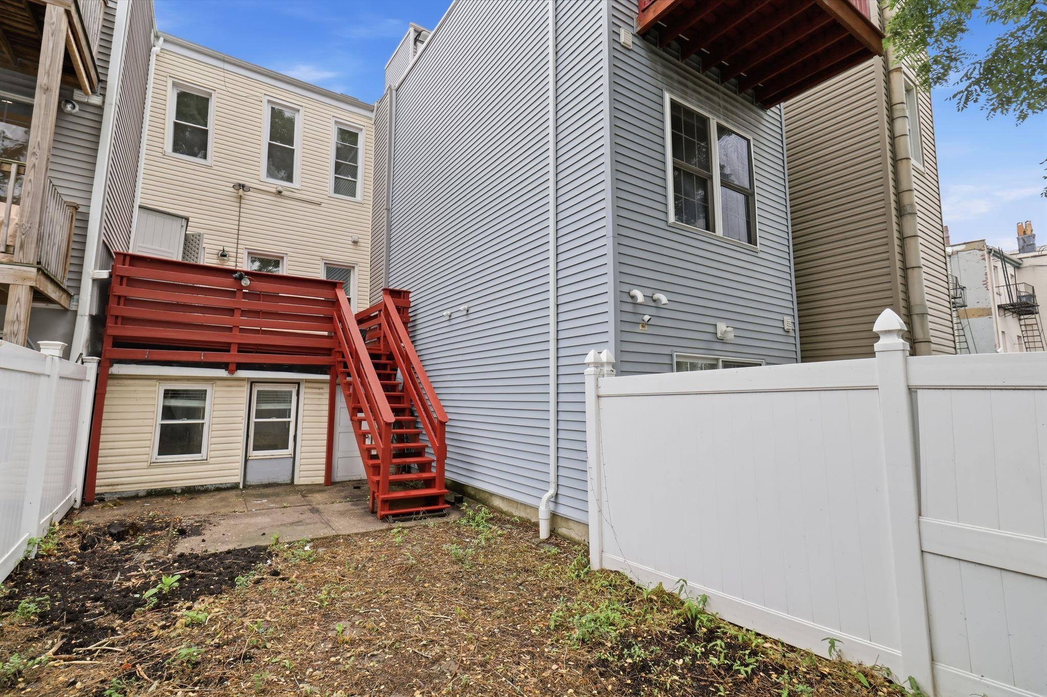 491 MERCER ST Unit: 2