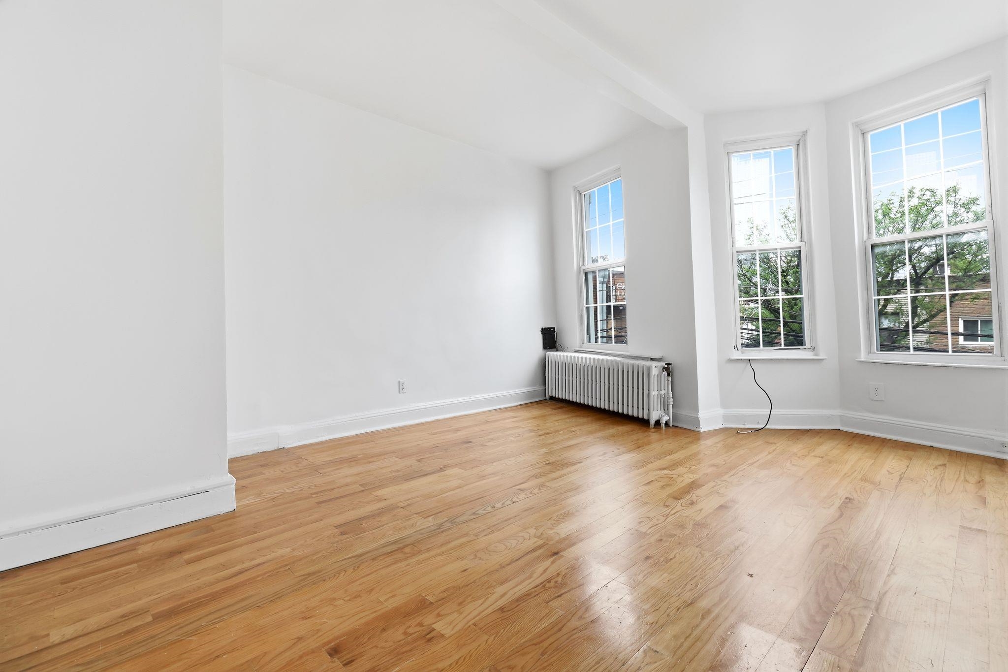 491 MERCER ST Unit: 2