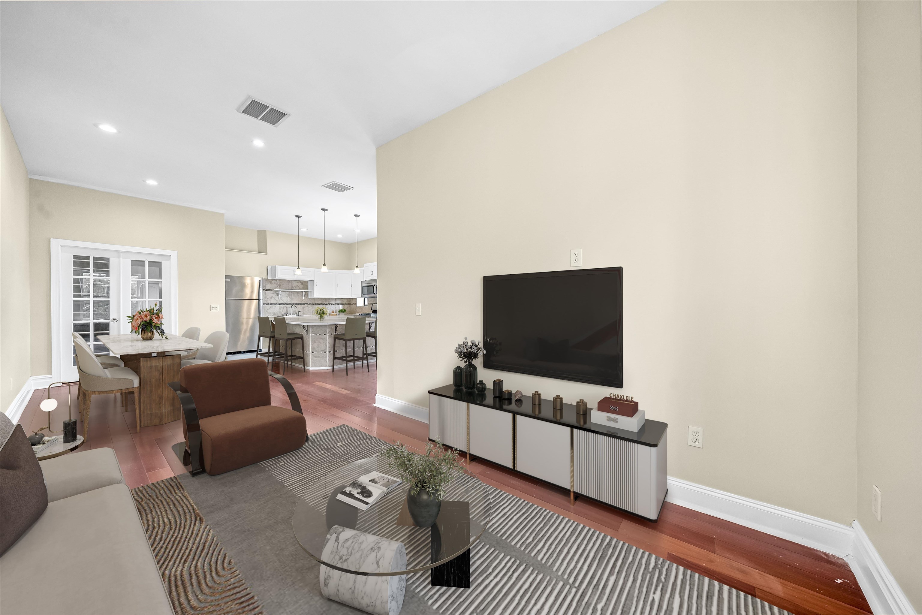 240 CLENDENNY AVE Unit: 5A