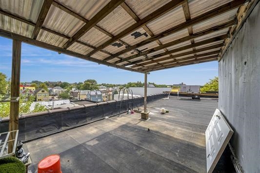240 CLENDENNY AVE Unit: 5A