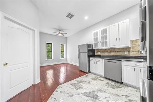 240 CLENDENNY AVE Unit: 5A