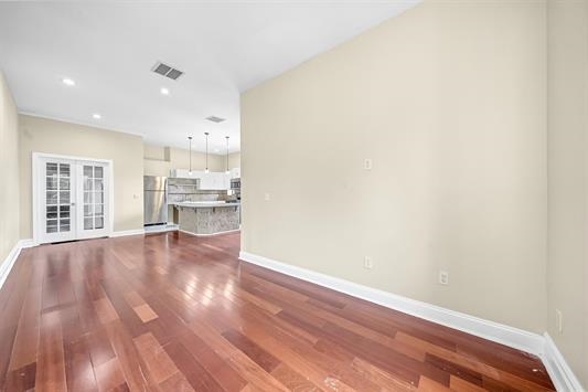 240 CLENDENNY AVE Unit: 5A